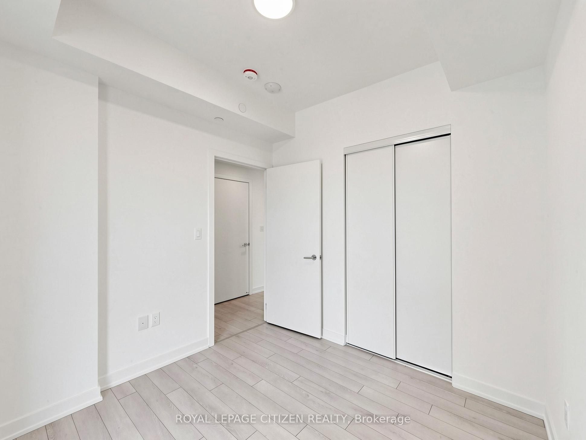 1005 Dundas Street 814 Property Photo 21