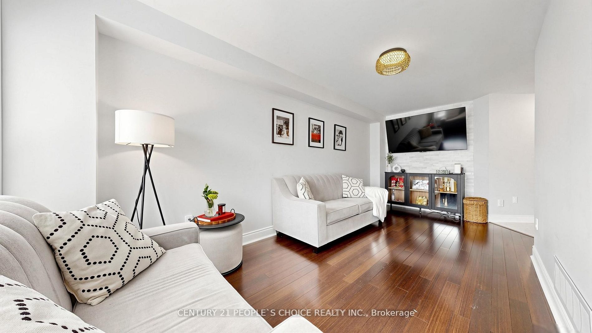 3 Manorwood Court Property Photo 7