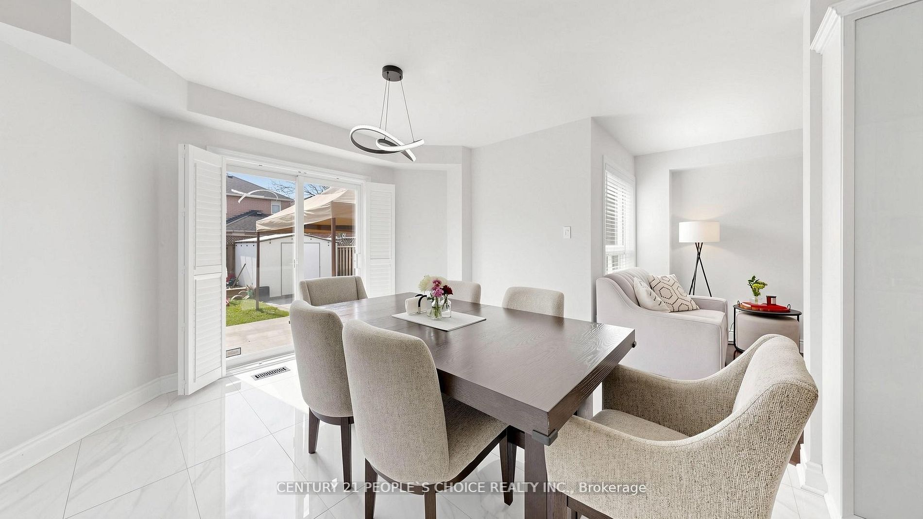 3 Manorwood Court Property Photo 17