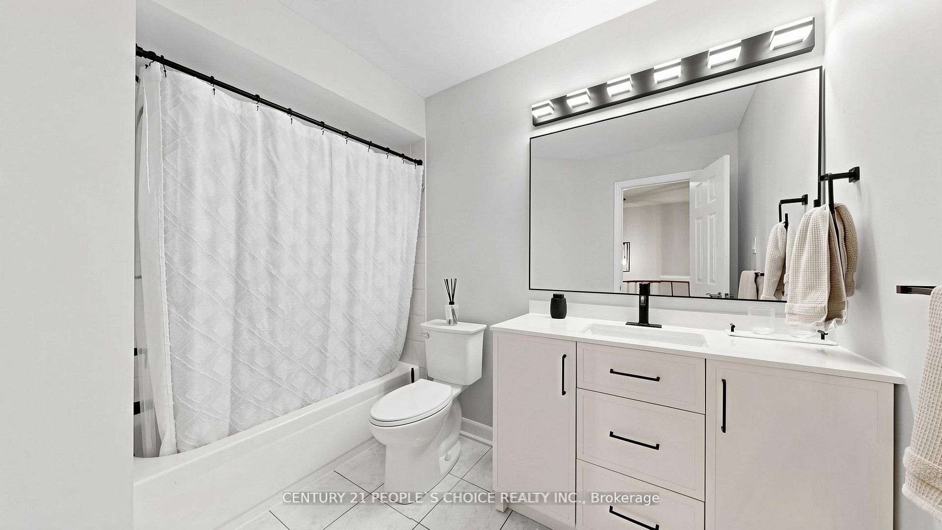 3 Manorwood Court Property Photo 28