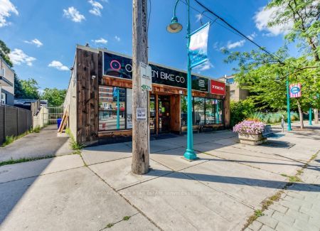 3267 Lake Shore Boulevard W Property Photo 2