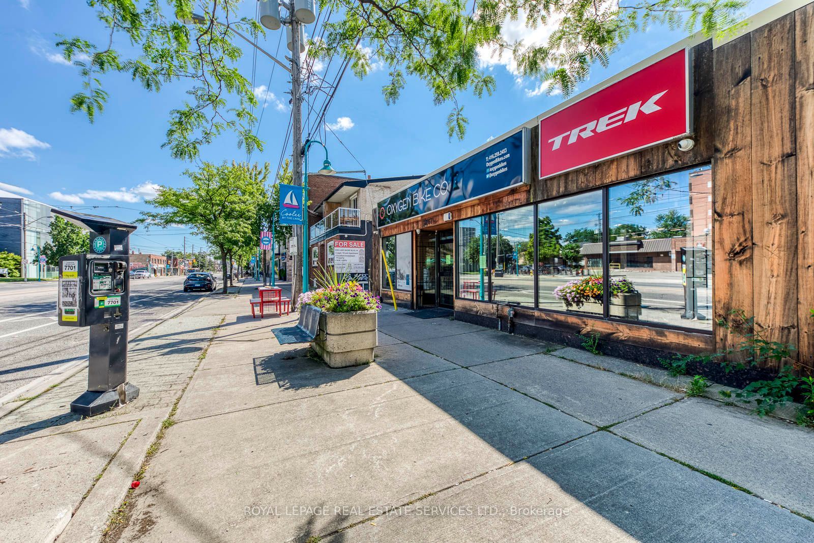 3267 Lake Shore Boulevard W Property Photo 4