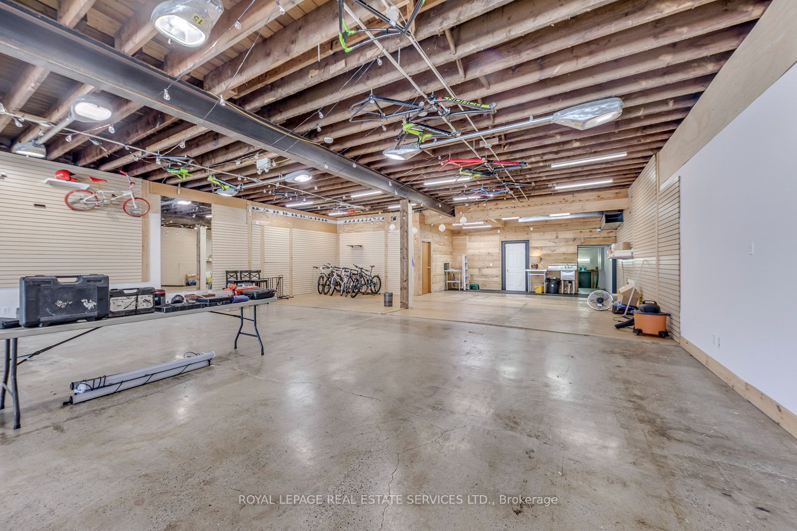 3267 Lake Shore Boulevard W Property Photo 13
