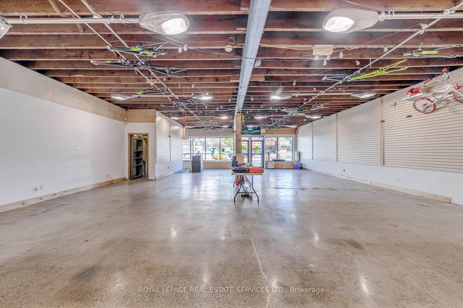 3267 Lake Shore Boulevard W Property Photo 14