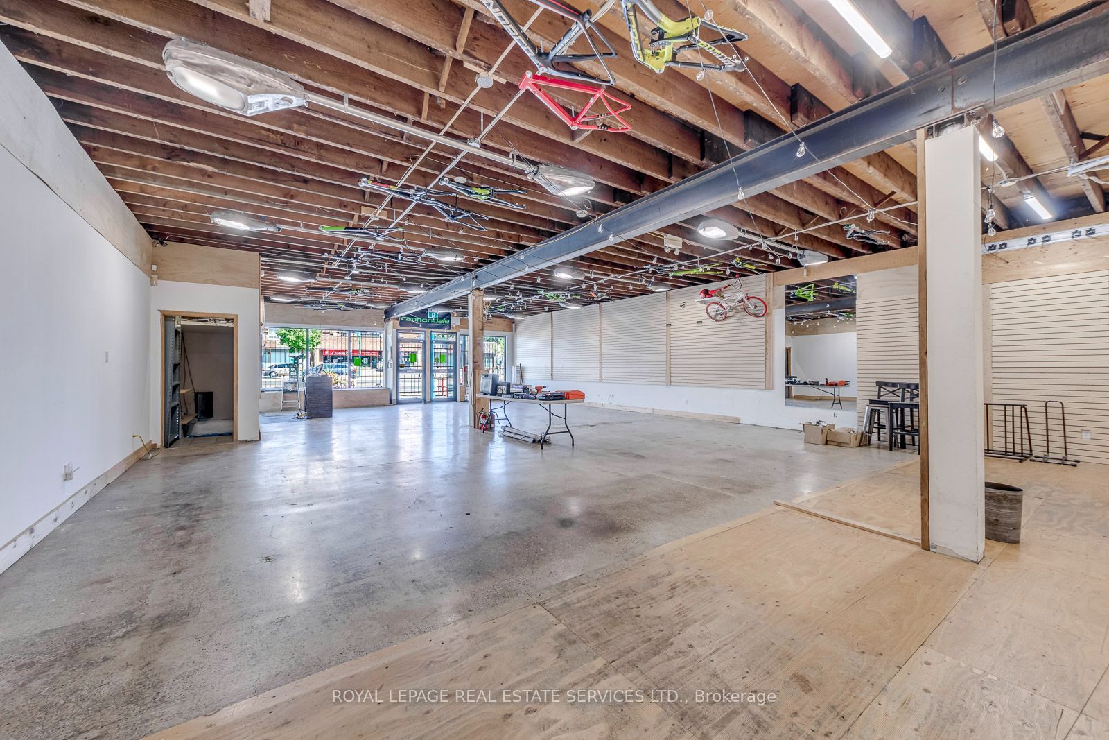 3267 Lake Shore Boulevard W Property Photo 15