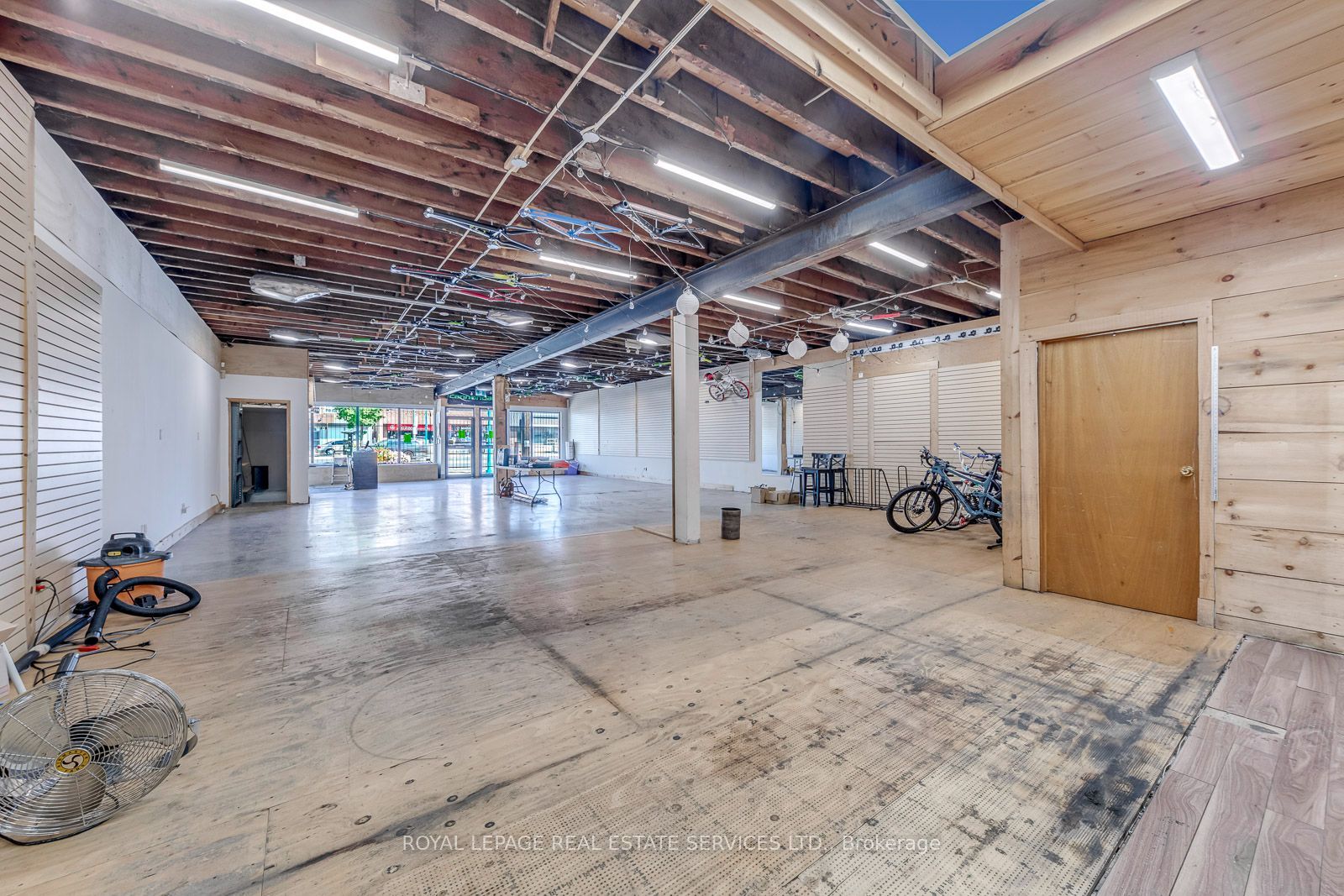 3267 Lake Shore Boulevard W Property Photo 17