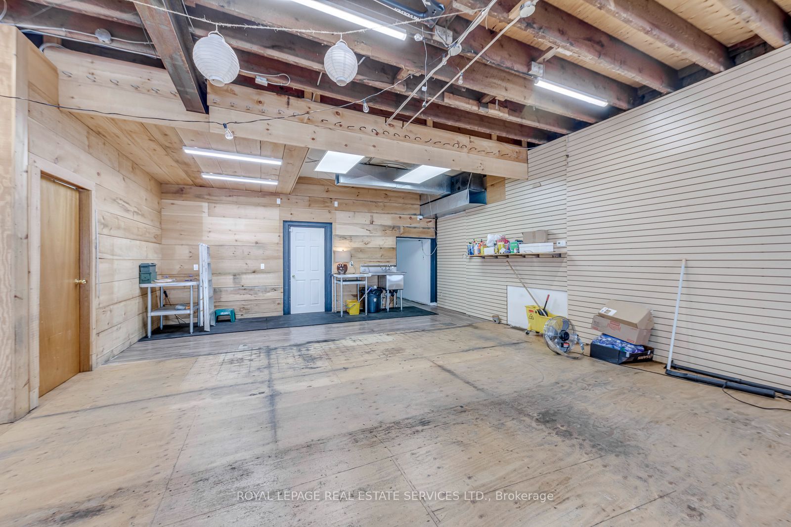 3267 Lake Shore Boulevard W Property Photo 19