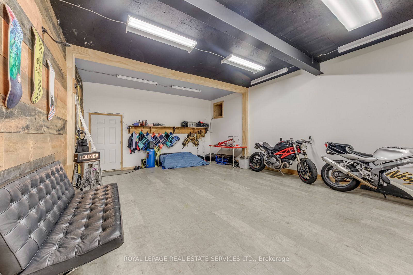 3267 Lake Shore Boulevard W Property Photo 22