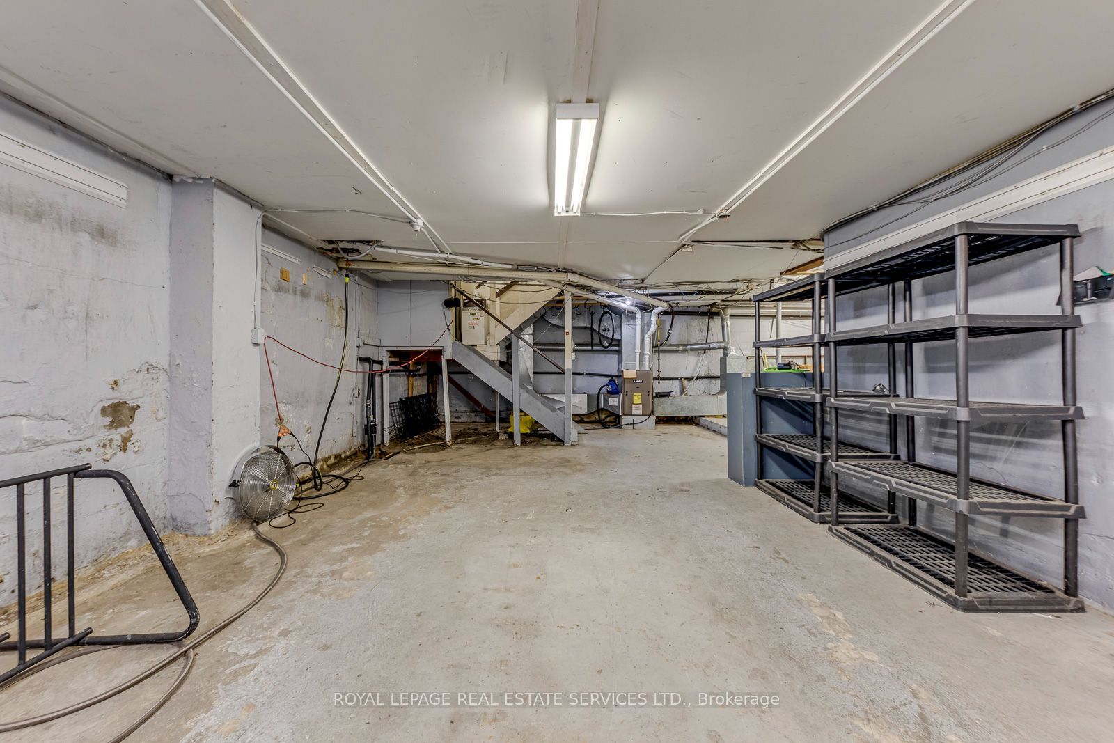 3267 Lake Shore Boulevard W Property Photo 31