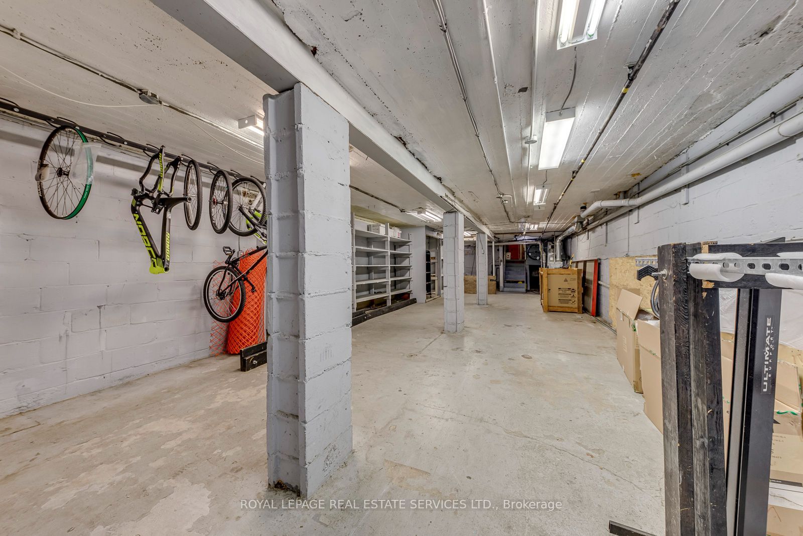 3267 Lake Shore Boulevard W Property Photo 34