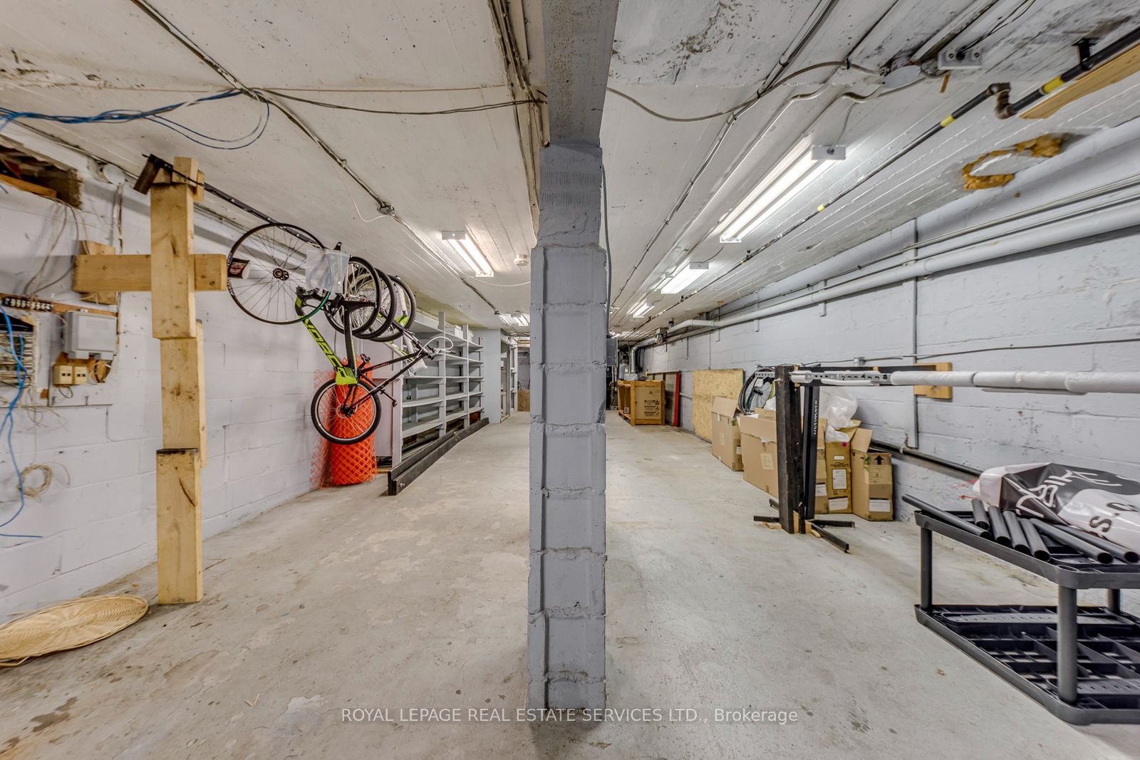 3267 Lake Shore Boulevard W Property Photo 36