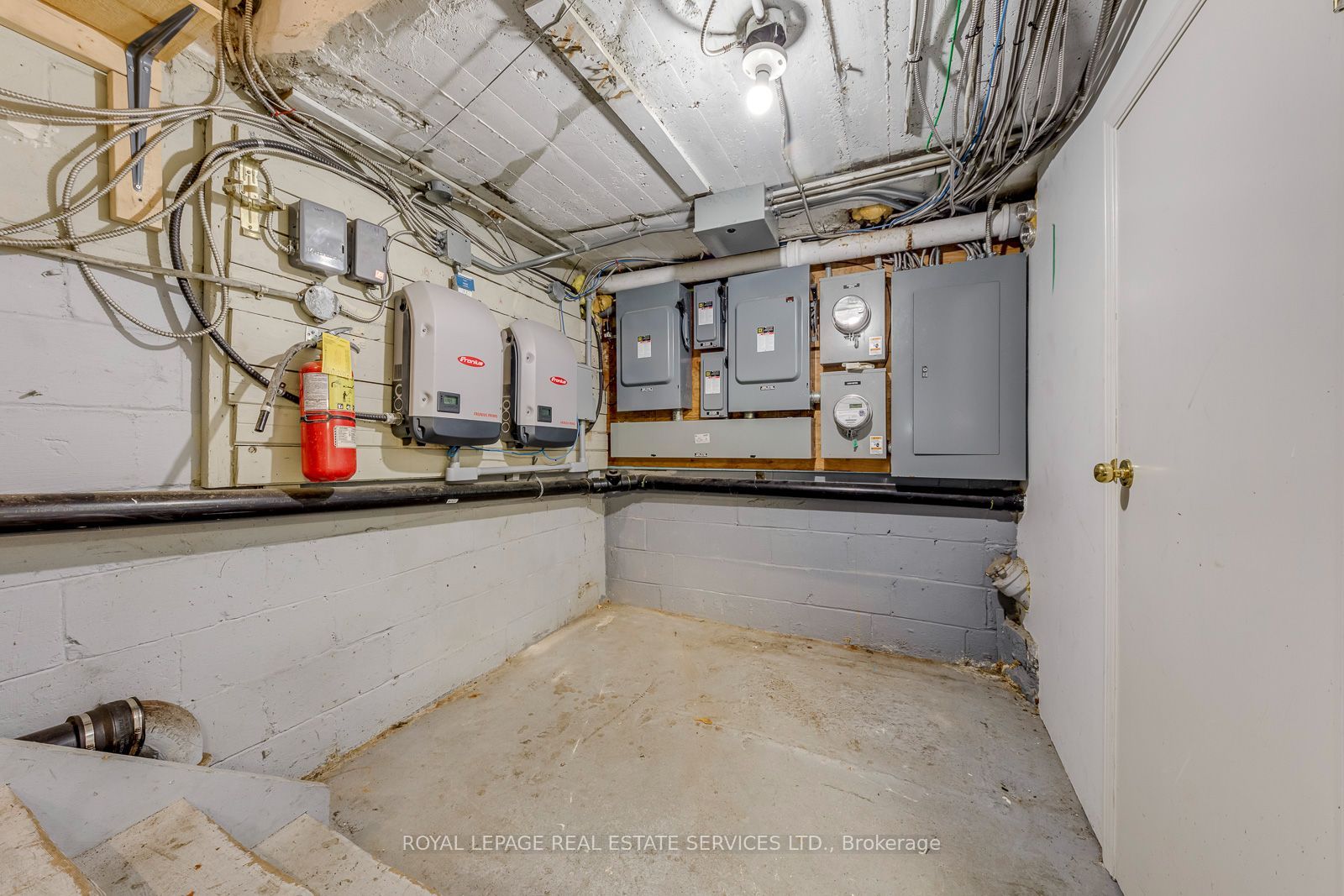 3267 Lake Shore Boulevard W Property Photo 39