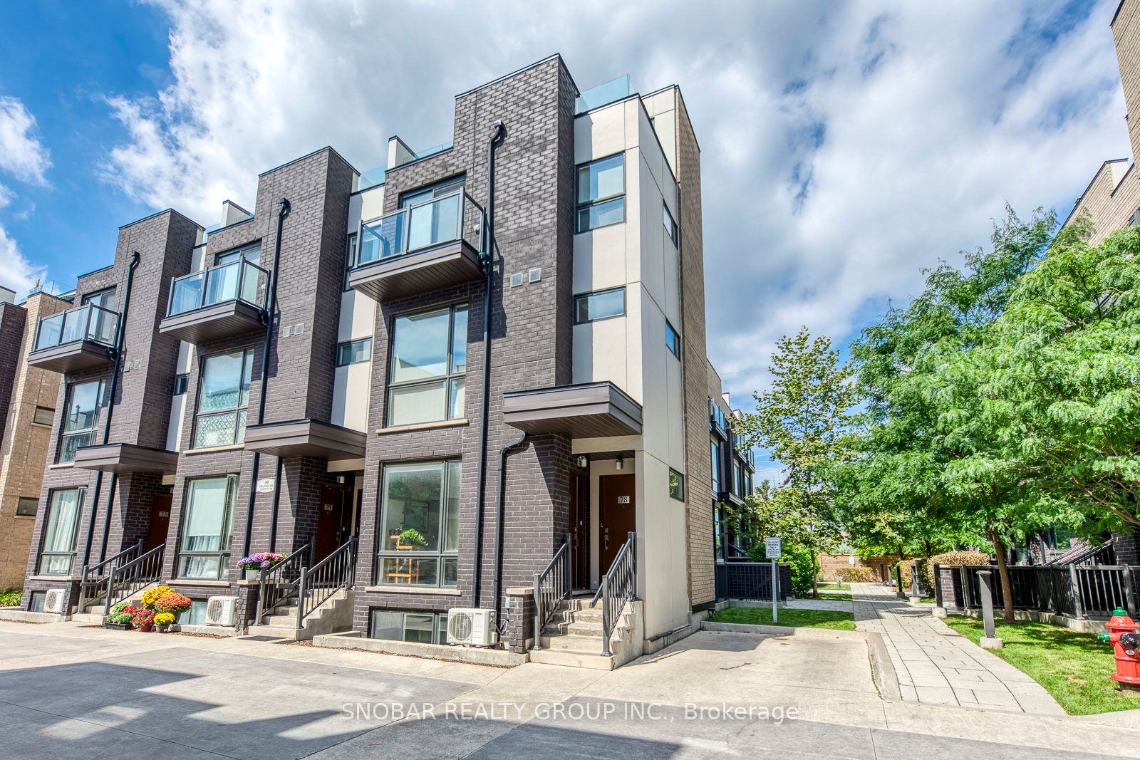 30 Fieldway Road 77 Property Photo 1