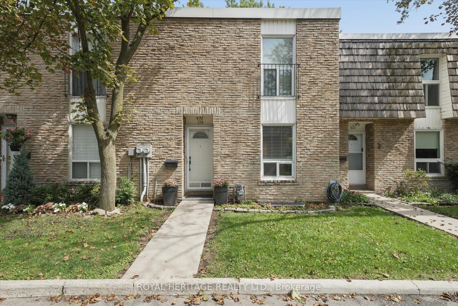 701 Burnhamthorpe Road 105