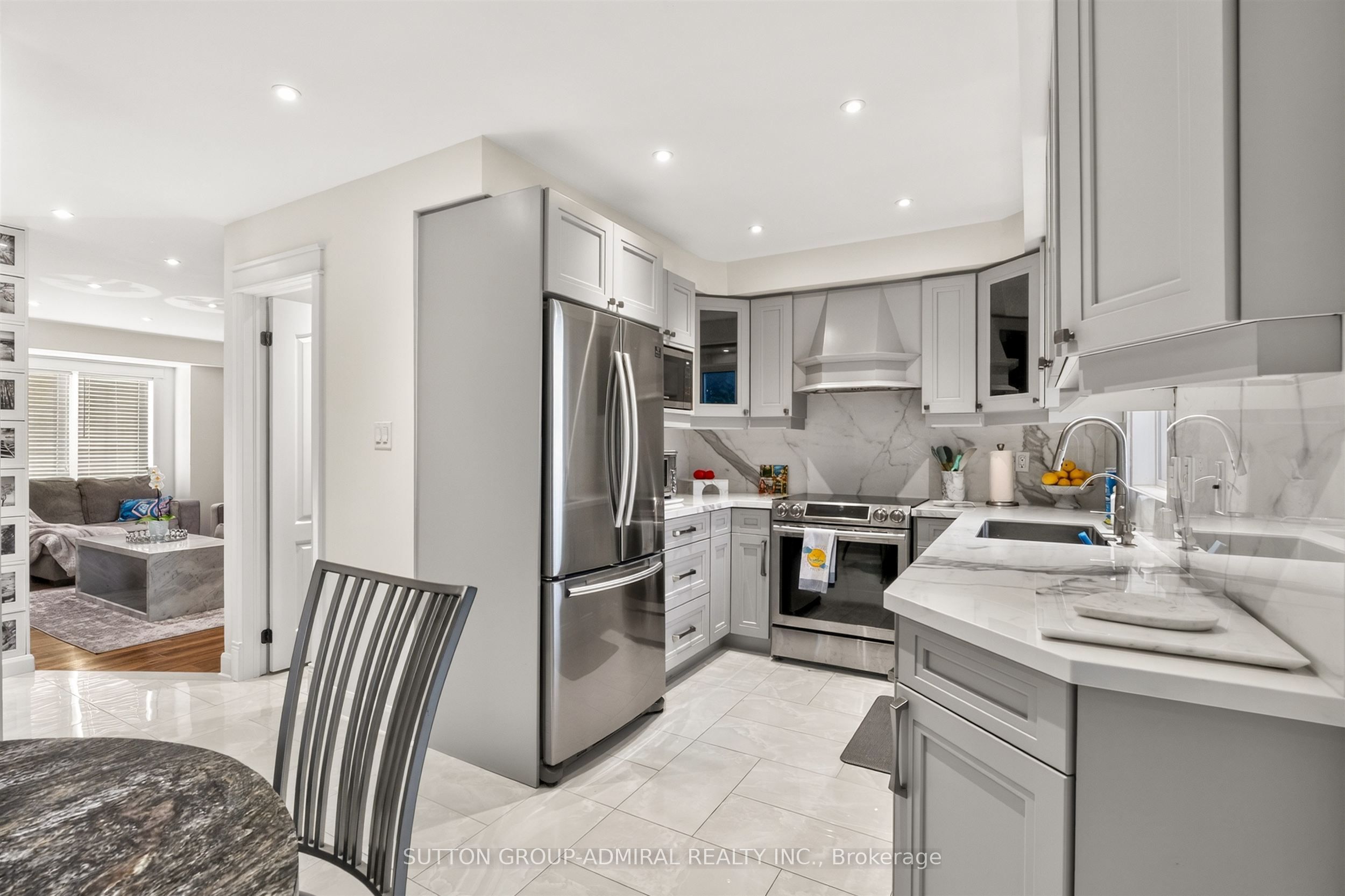 91 Ozner Court Property Photo 12