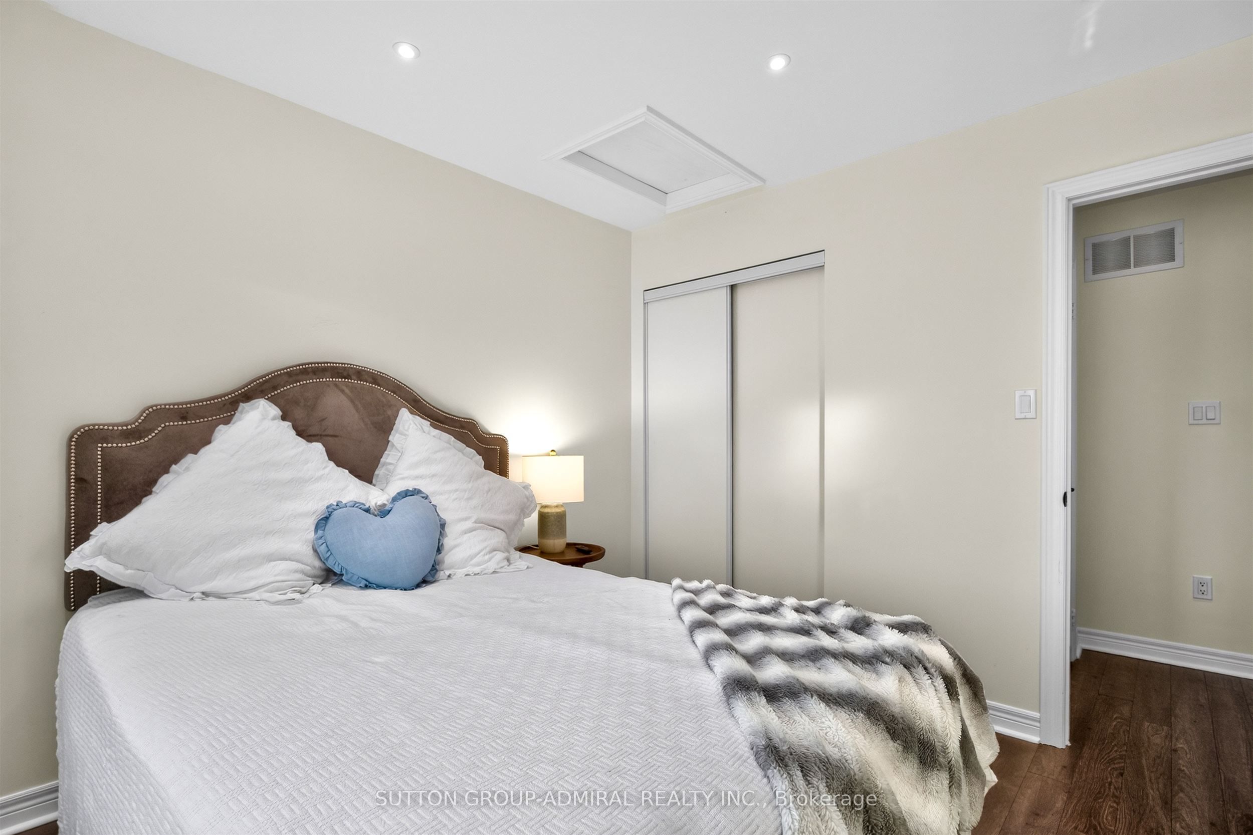 91 Ozner Court Property Photo 25