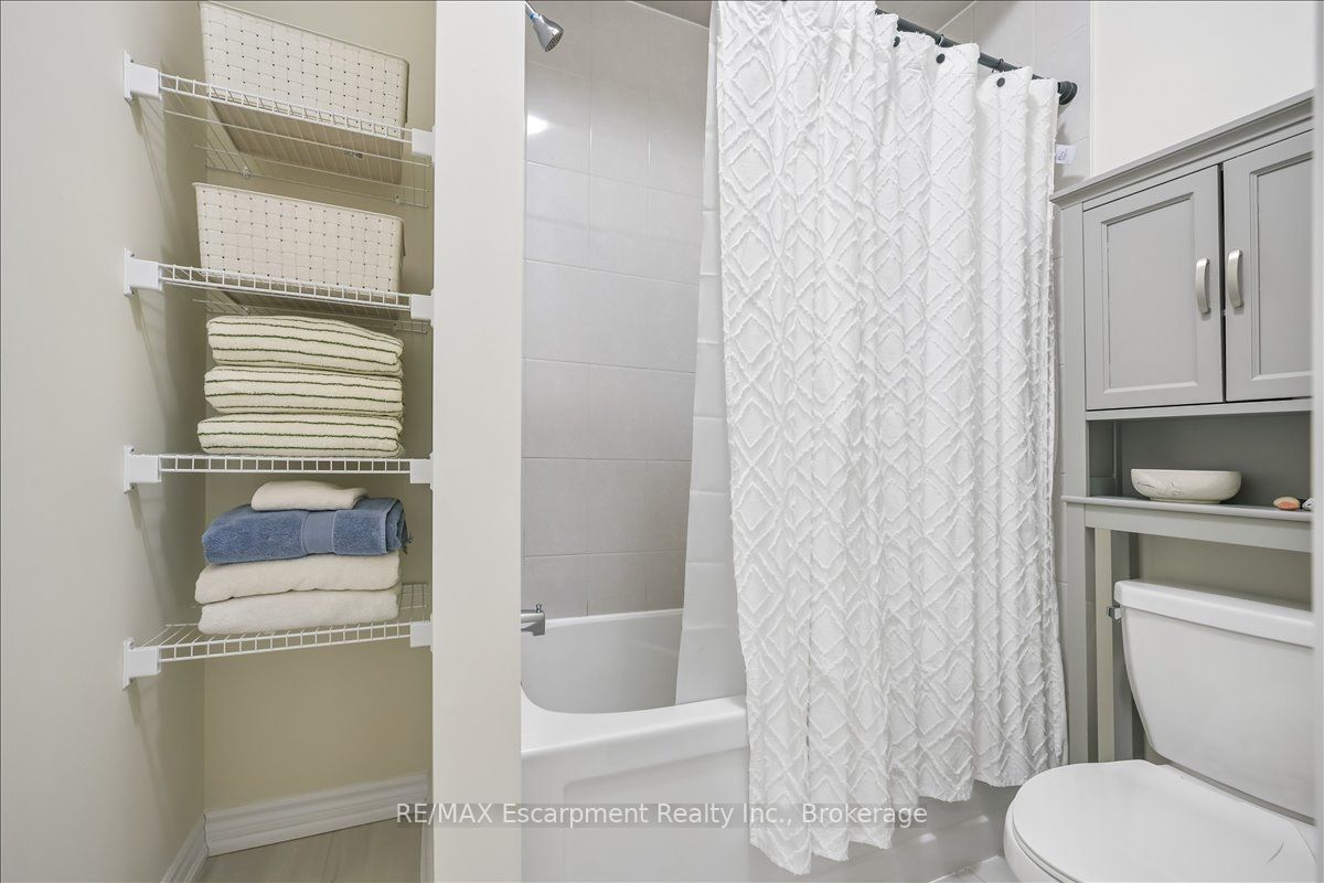 2092 Ellerston Common Property Photo 35