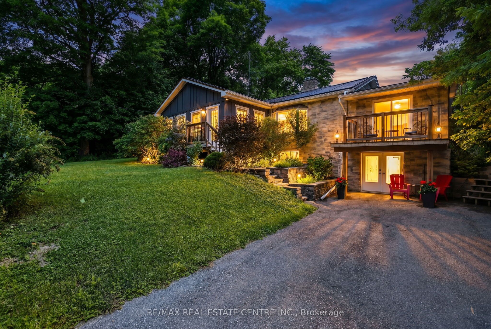 12429 Wolseley Street Property Photo 1