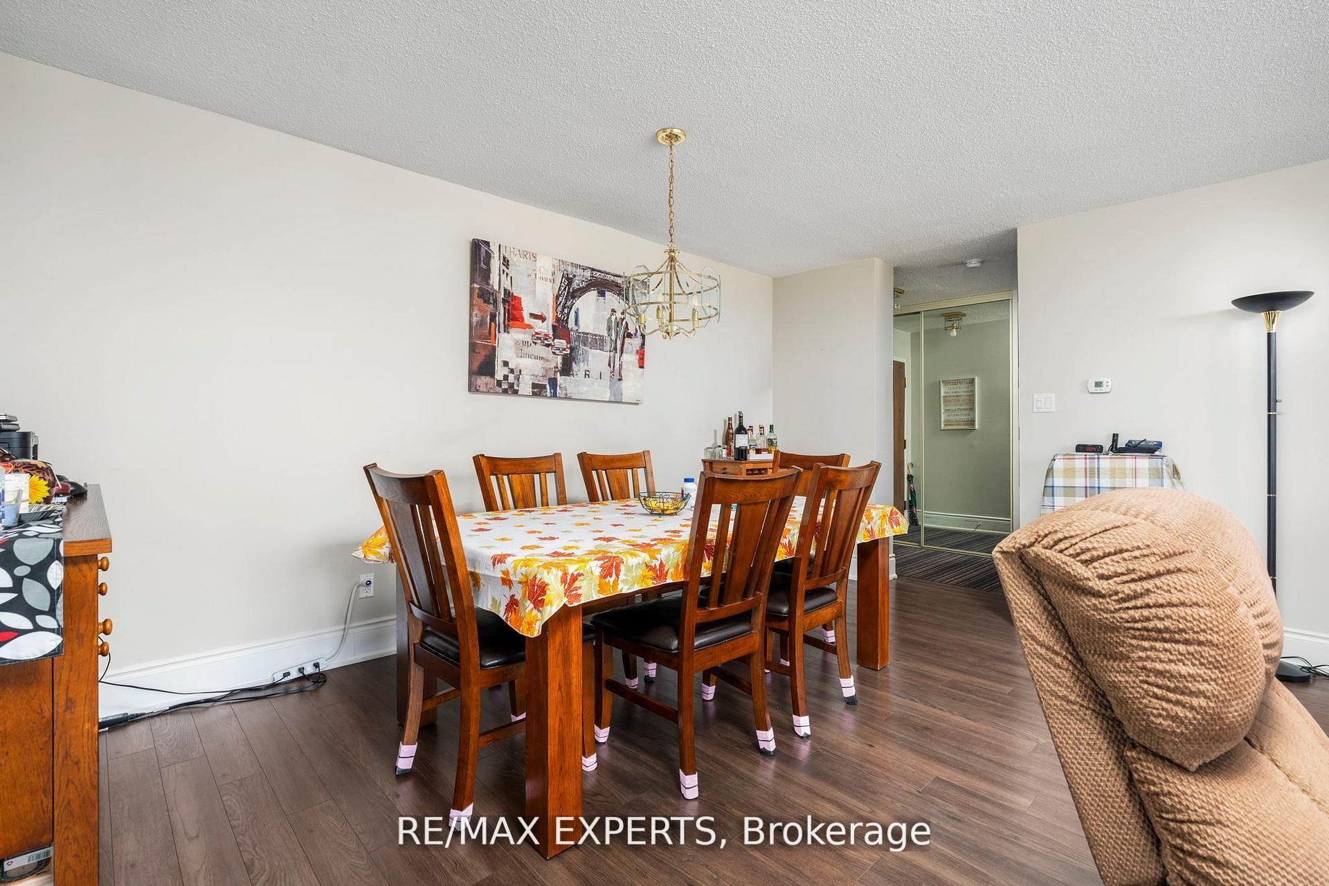 40 Richview Road 1103 Property Photo 11