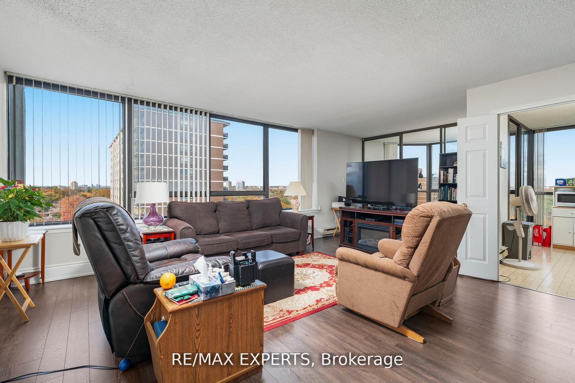 40 Richview Road 1103 Property Photo 12
