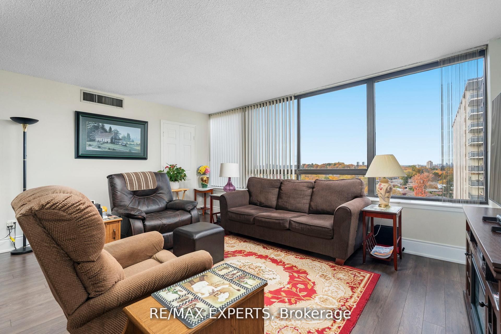 40 Richview Road 1103 Property Photo 13