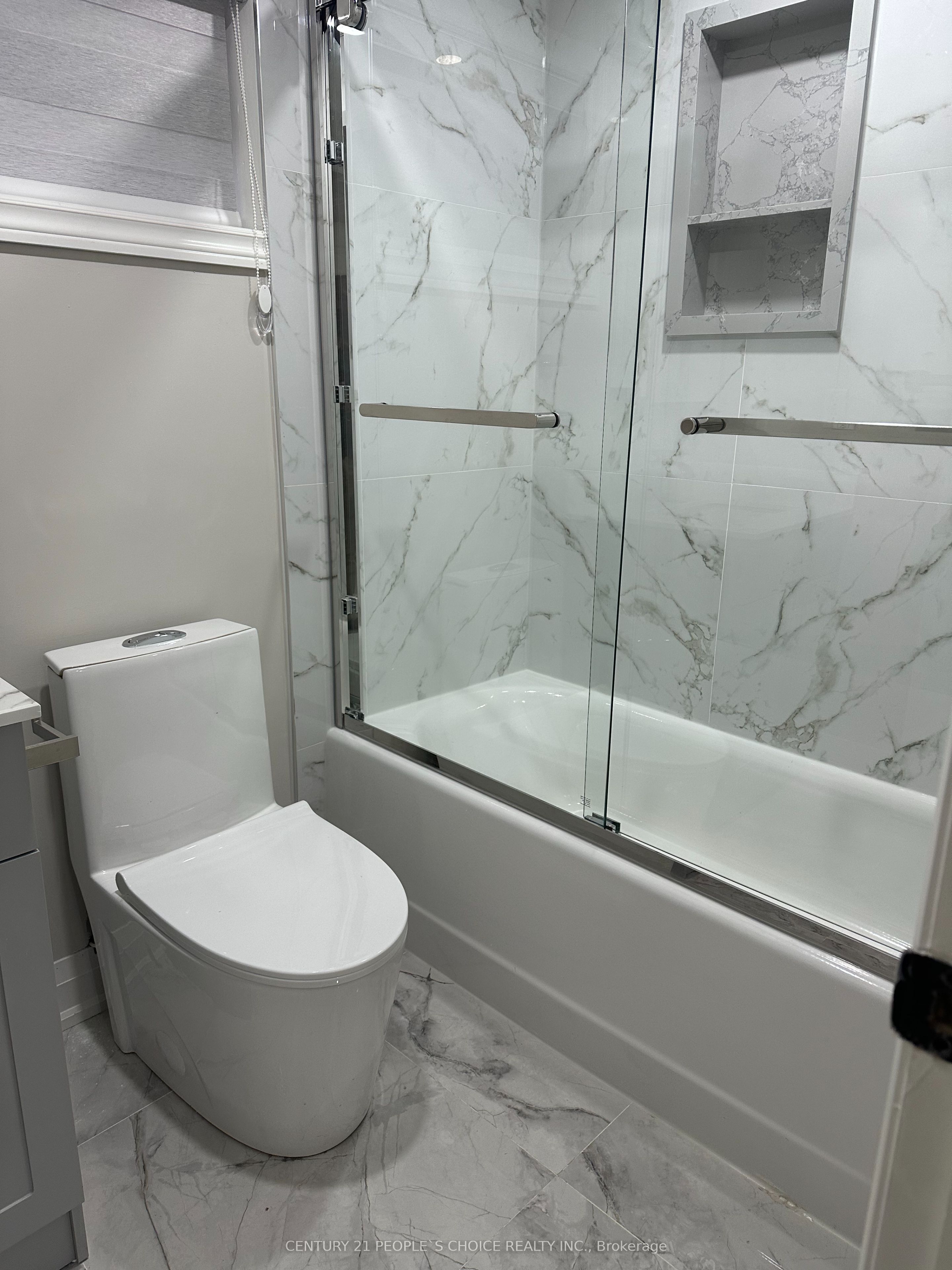 72 Cathcart Crescent Lower Property Photo 5