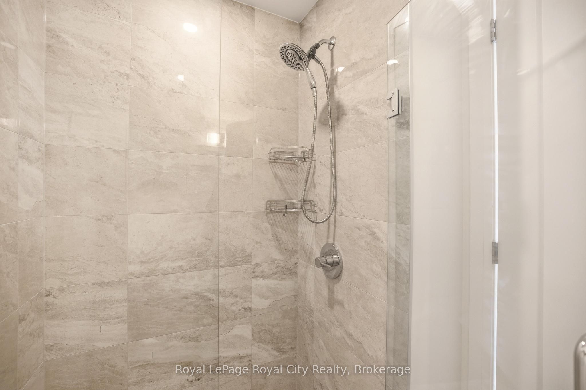 3071 Trafalgar Road 604 Property Photo 28