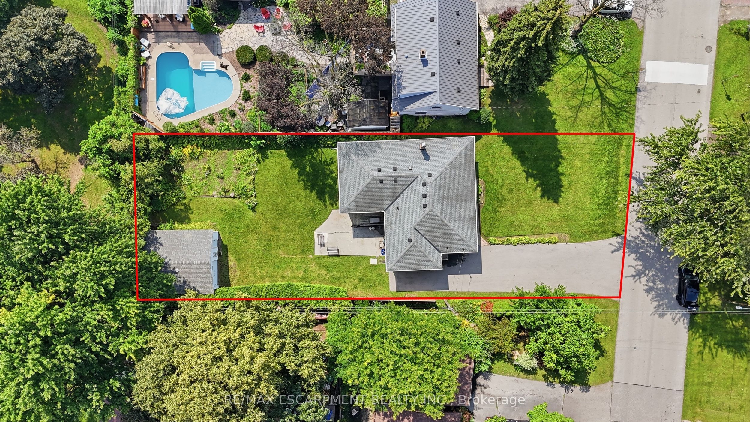522 Enfield Road Property Photo 3
