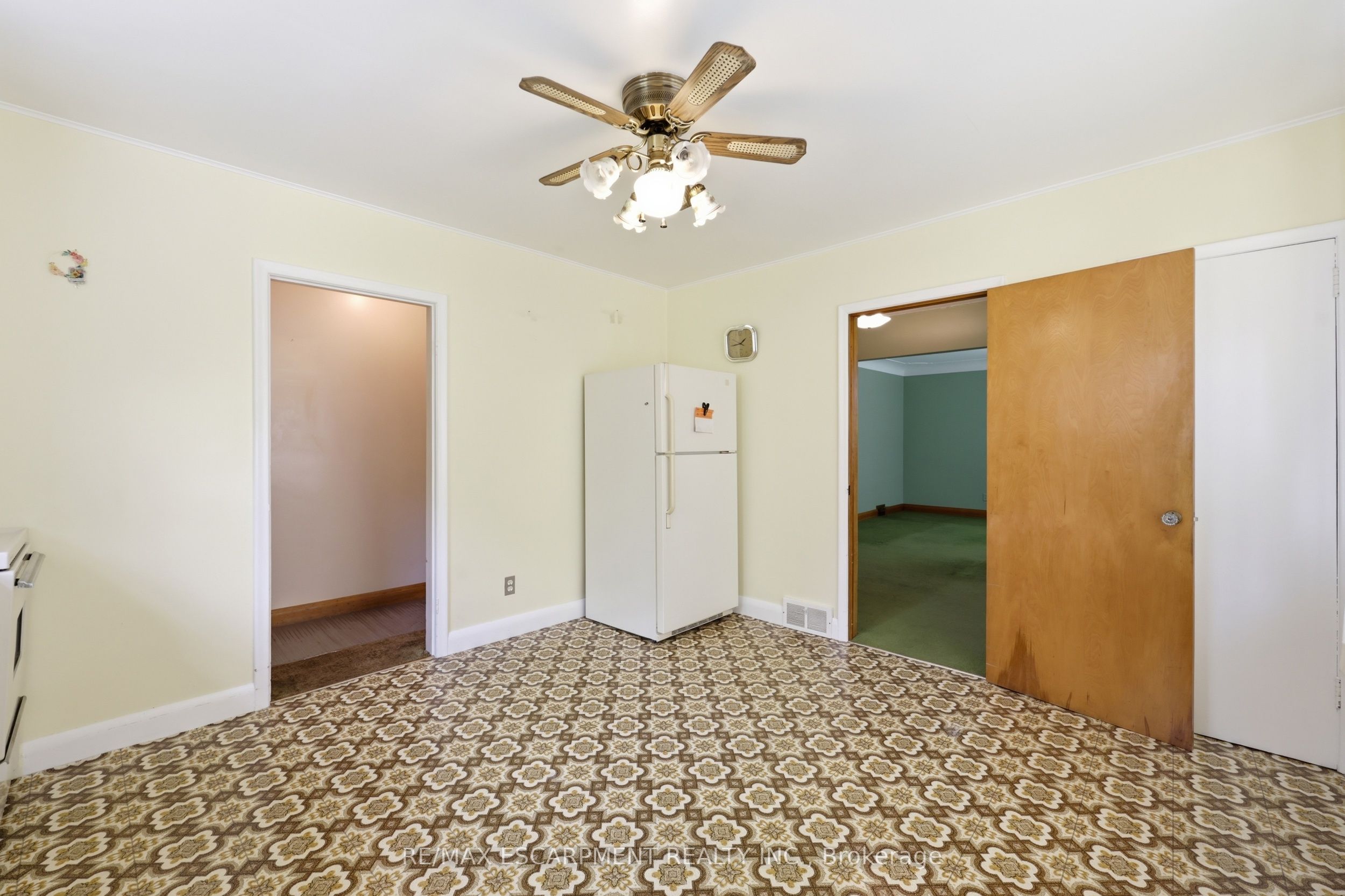 522 Enfield Road Property Photo 13