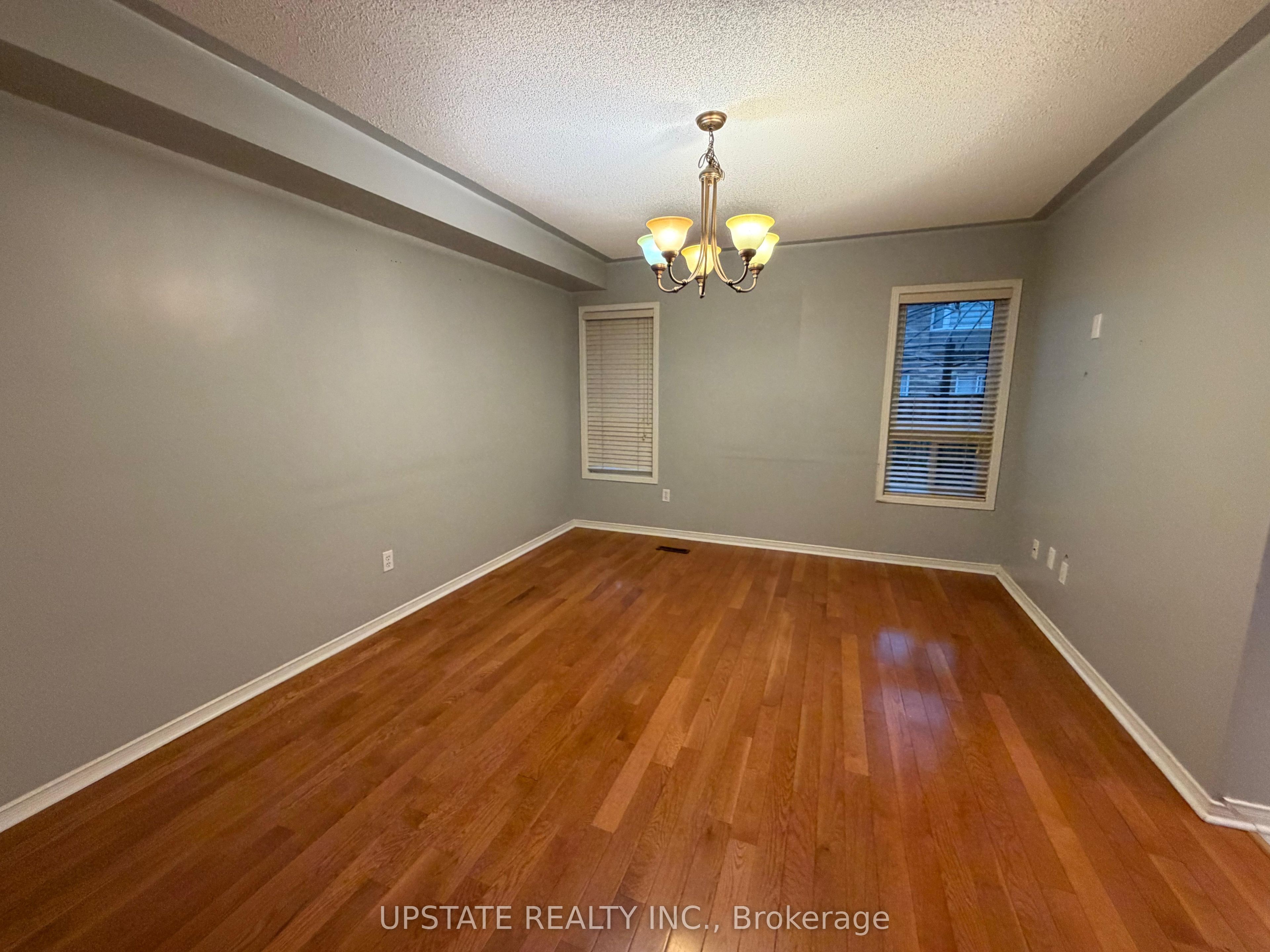 56 Luella Crescent Property Photo 2