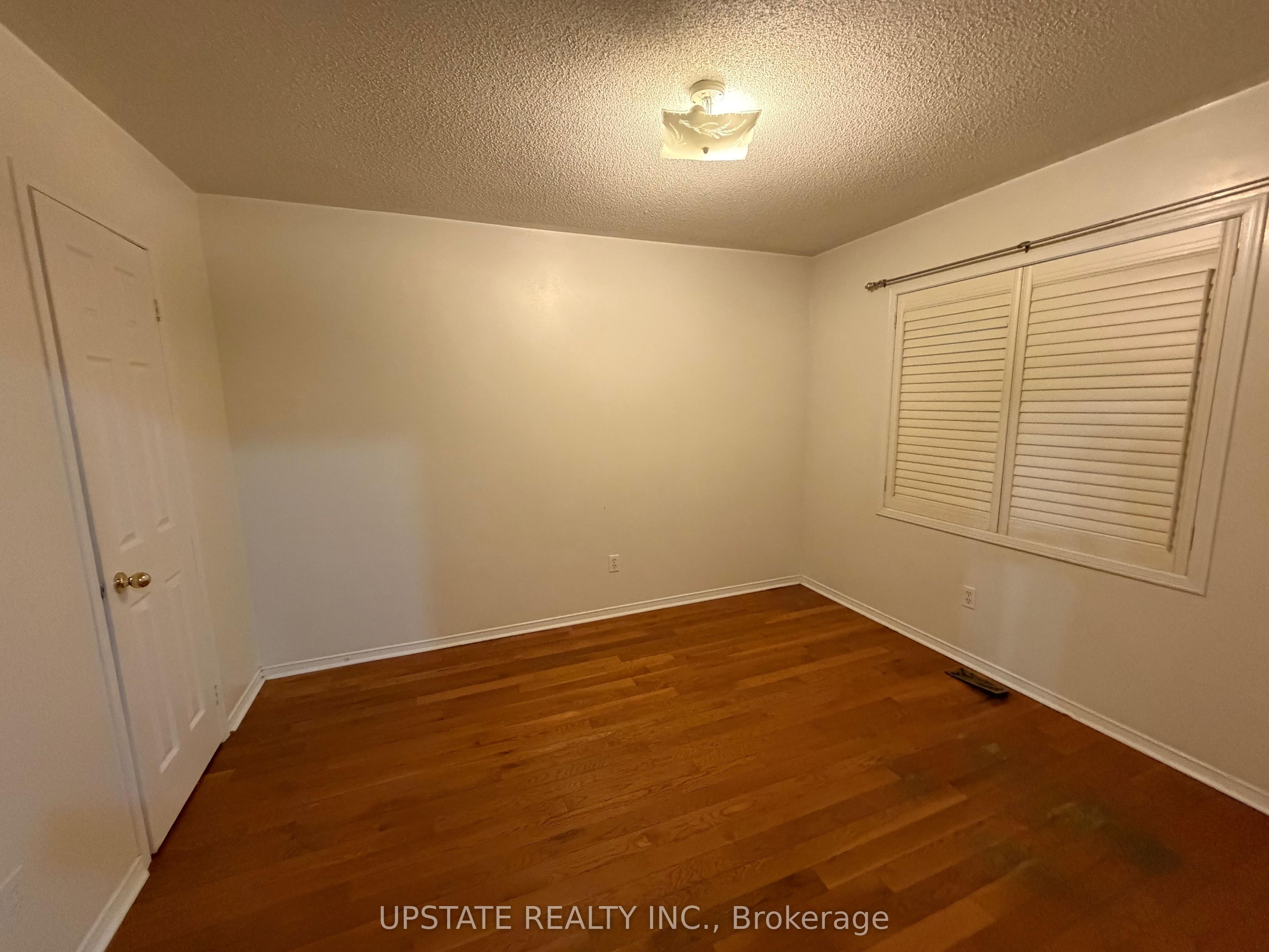 56 Luella Crescent Property Photo 14