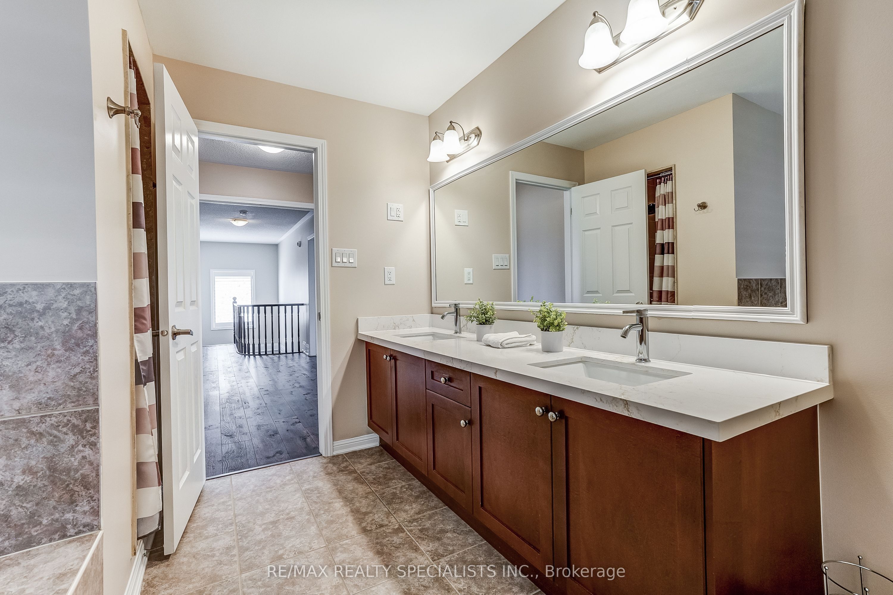 496 Cusick Circle Property Photo 33