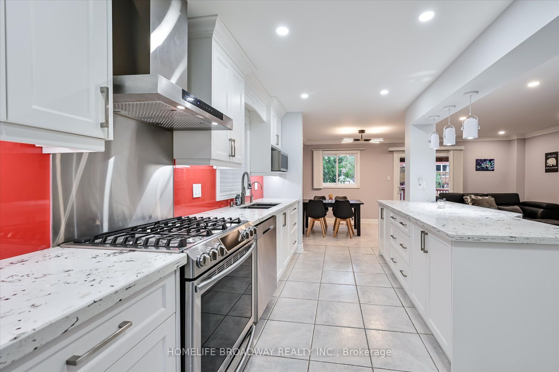 5532 Bourget Drive Property Photo 14