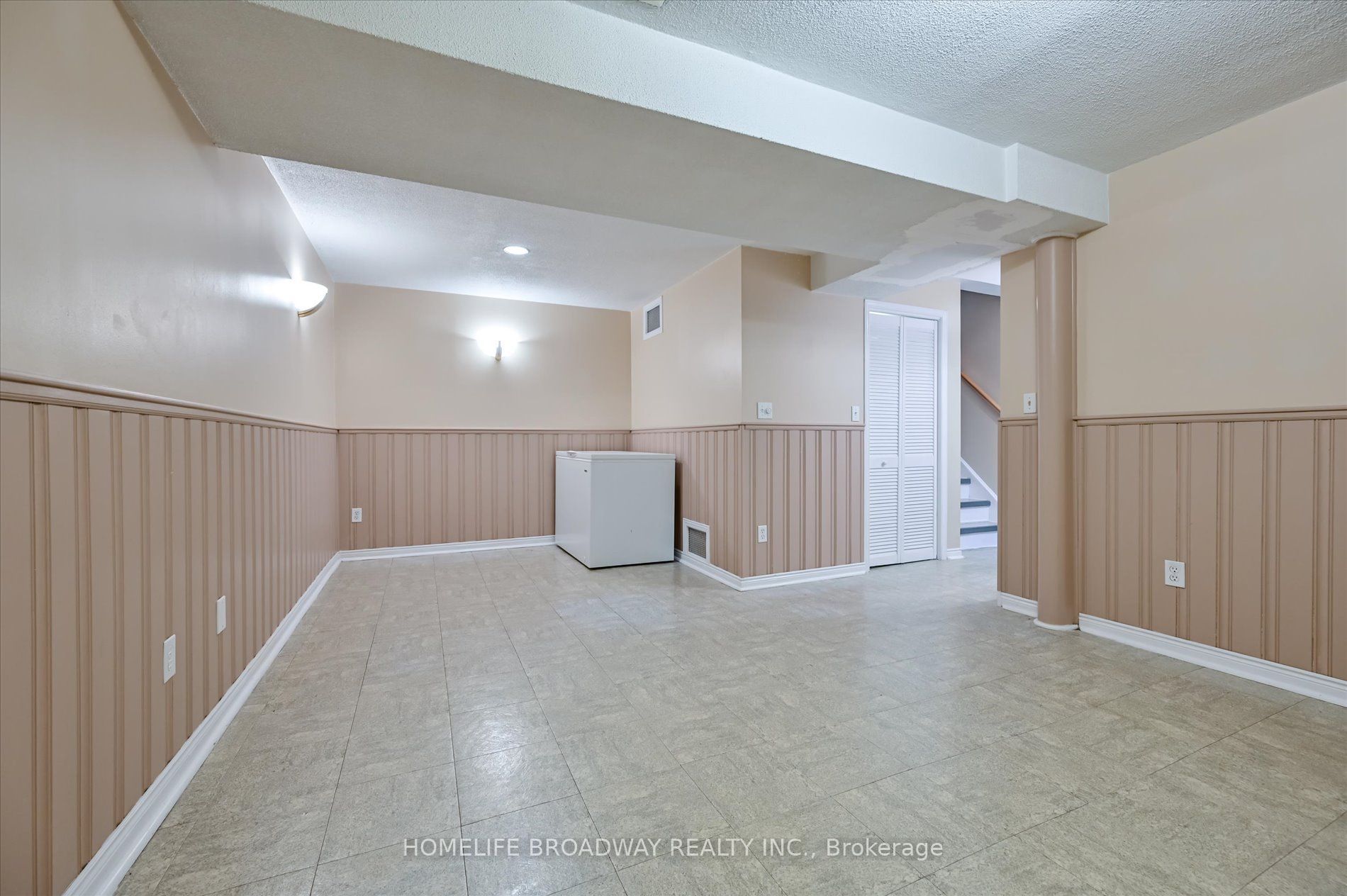 5532 Bourget Drive Property Photo 27