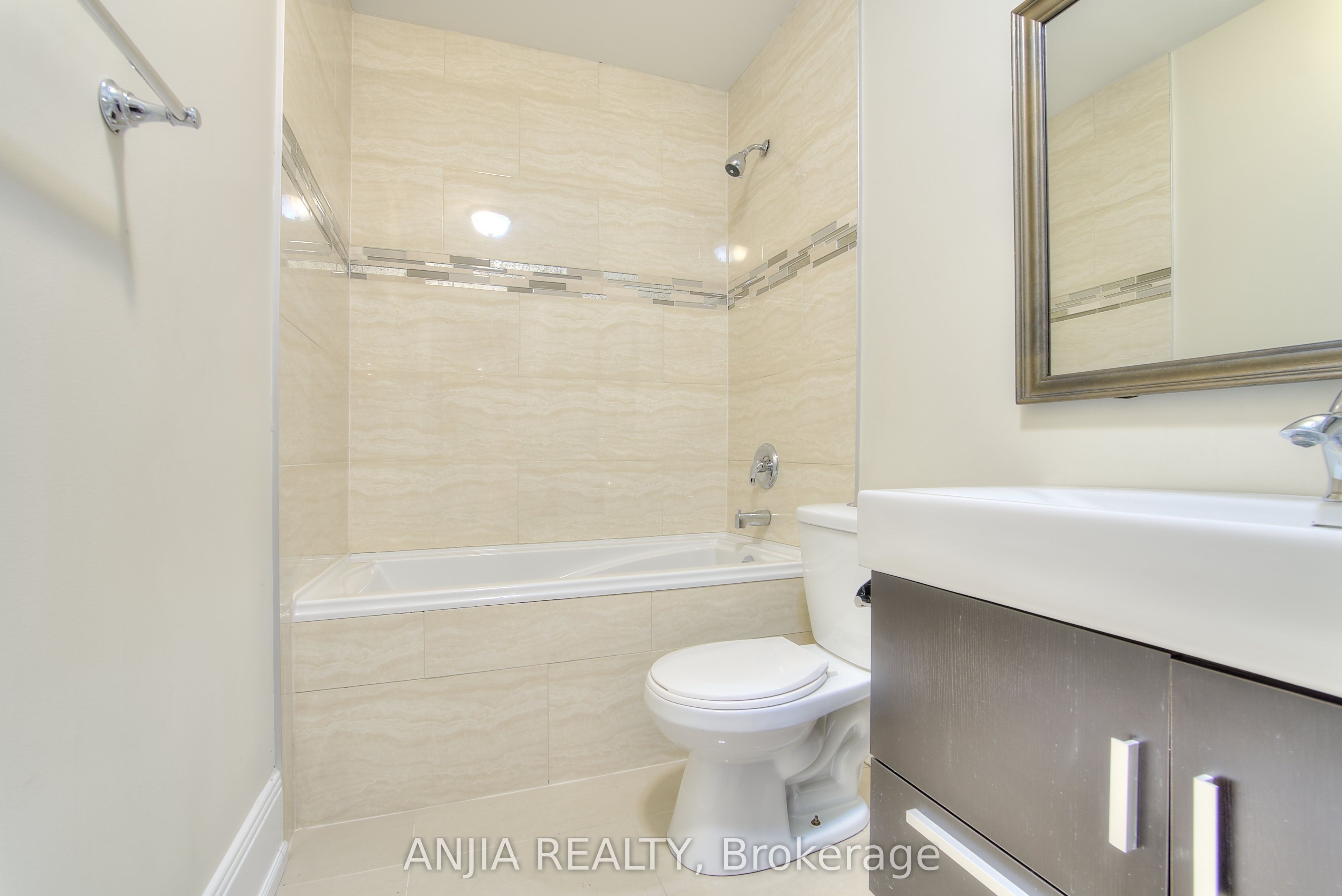 44 Bellini Avenue Property Photo 23