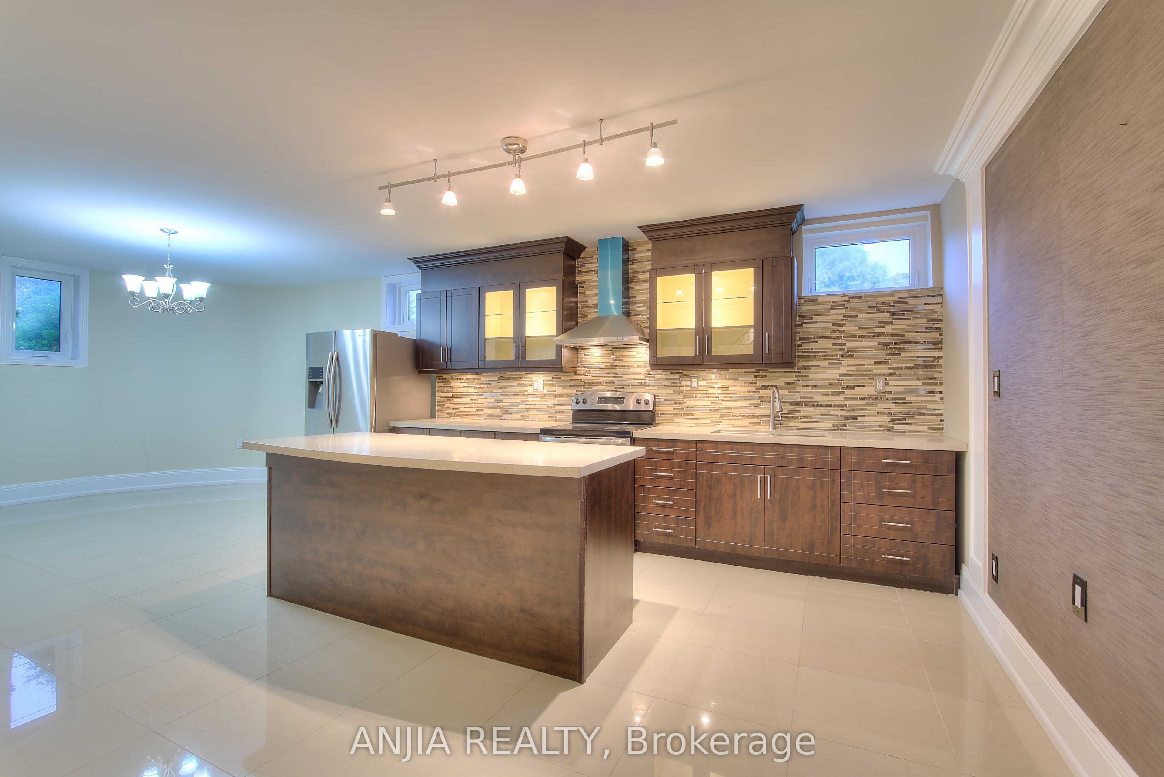 44 Bellini Avenue Property Photo 27