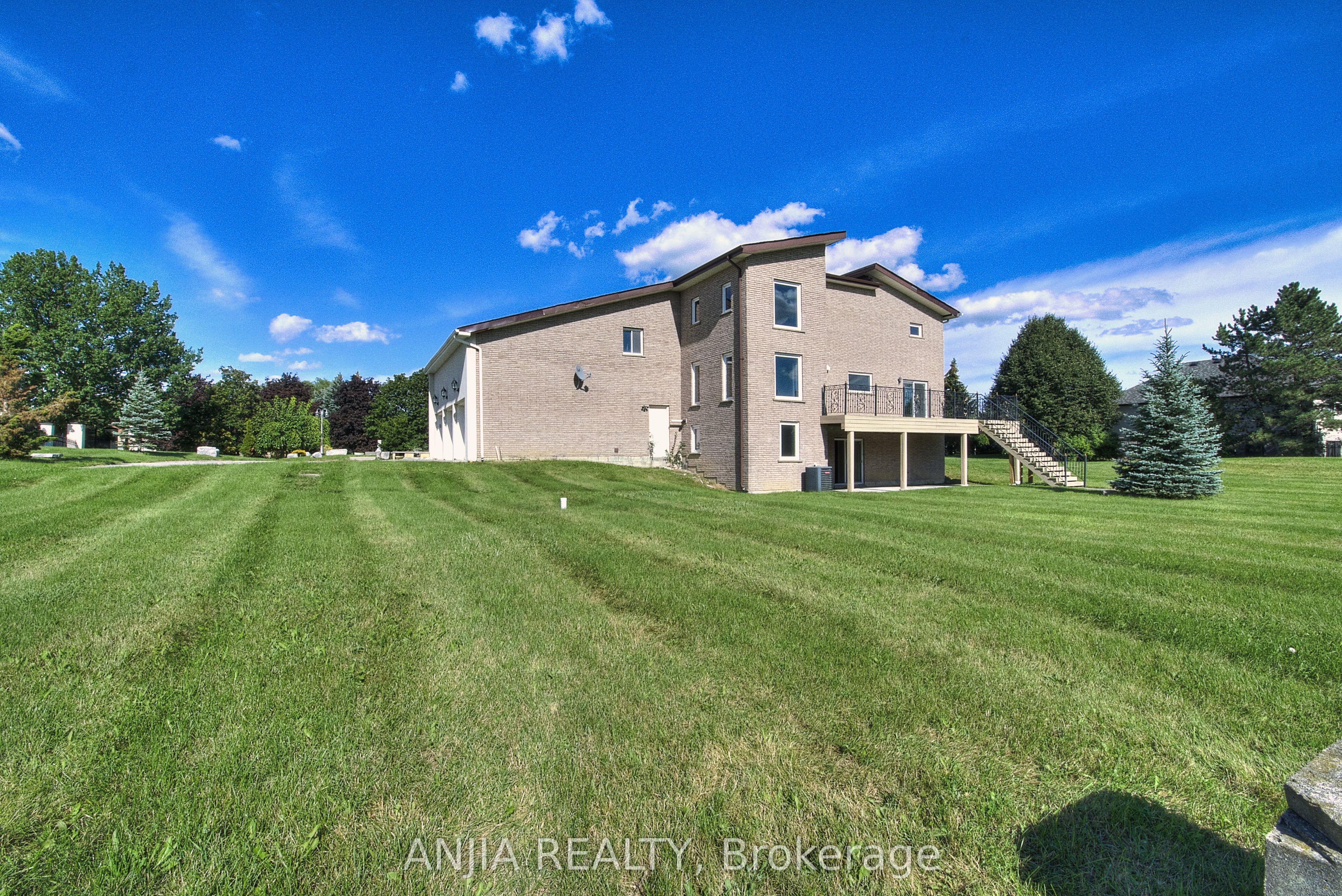 44 Bellini Avenue Property Photo 32