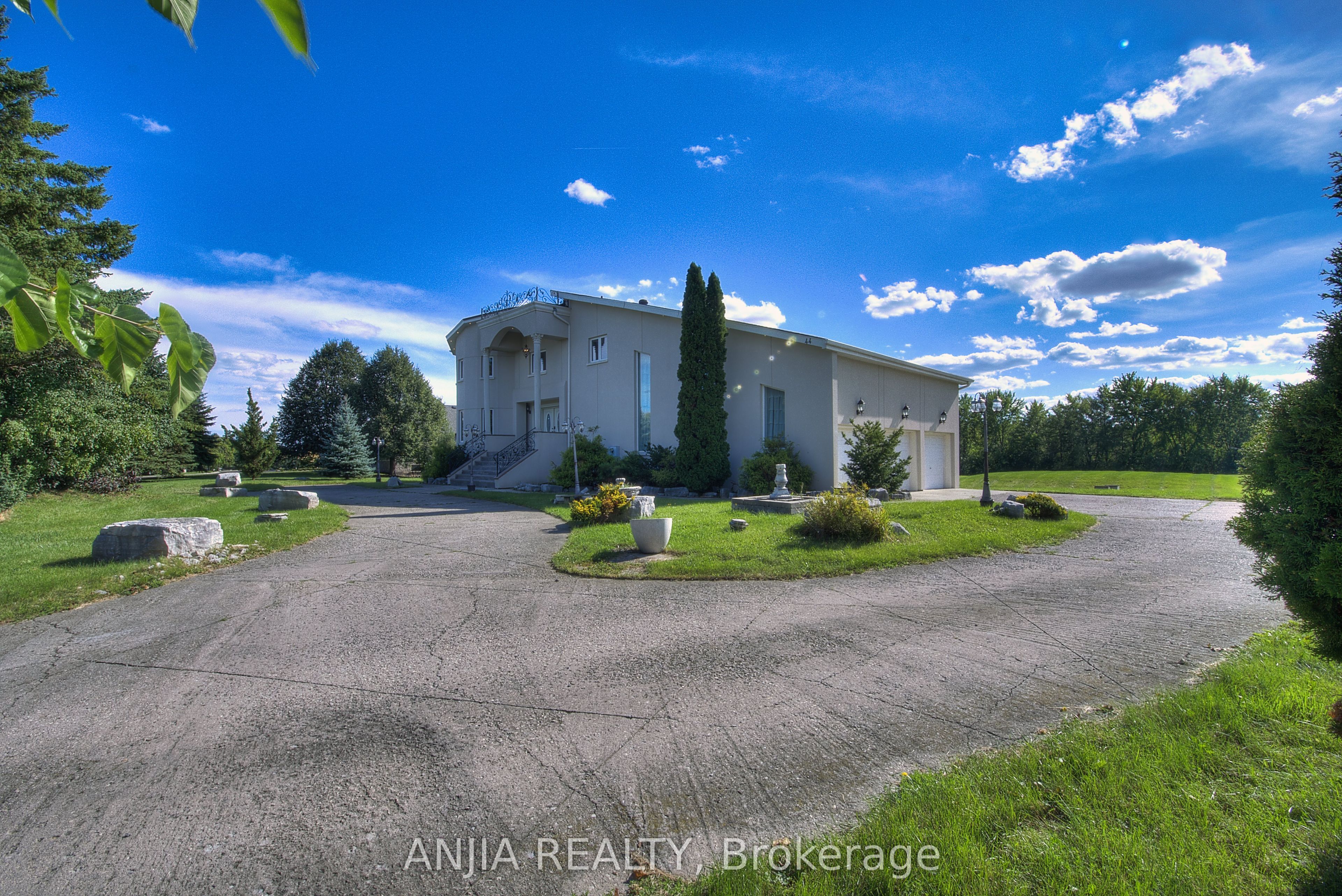 44 Bellini Avenue Property Photo 36
