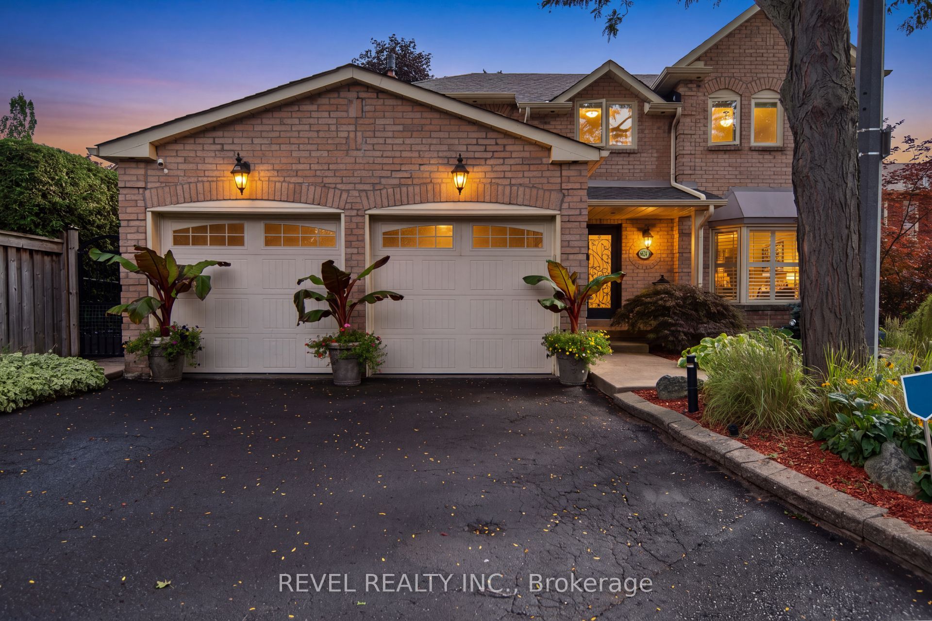 6624 Mockingbird Lane Property Photo 1
