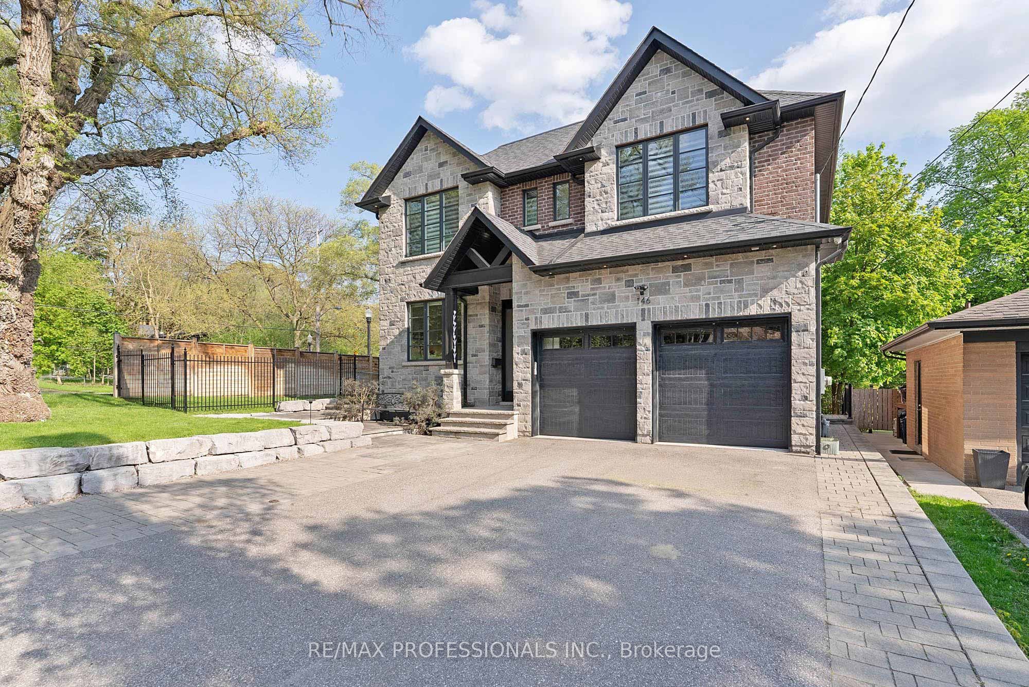 146 Thompson Avenue
