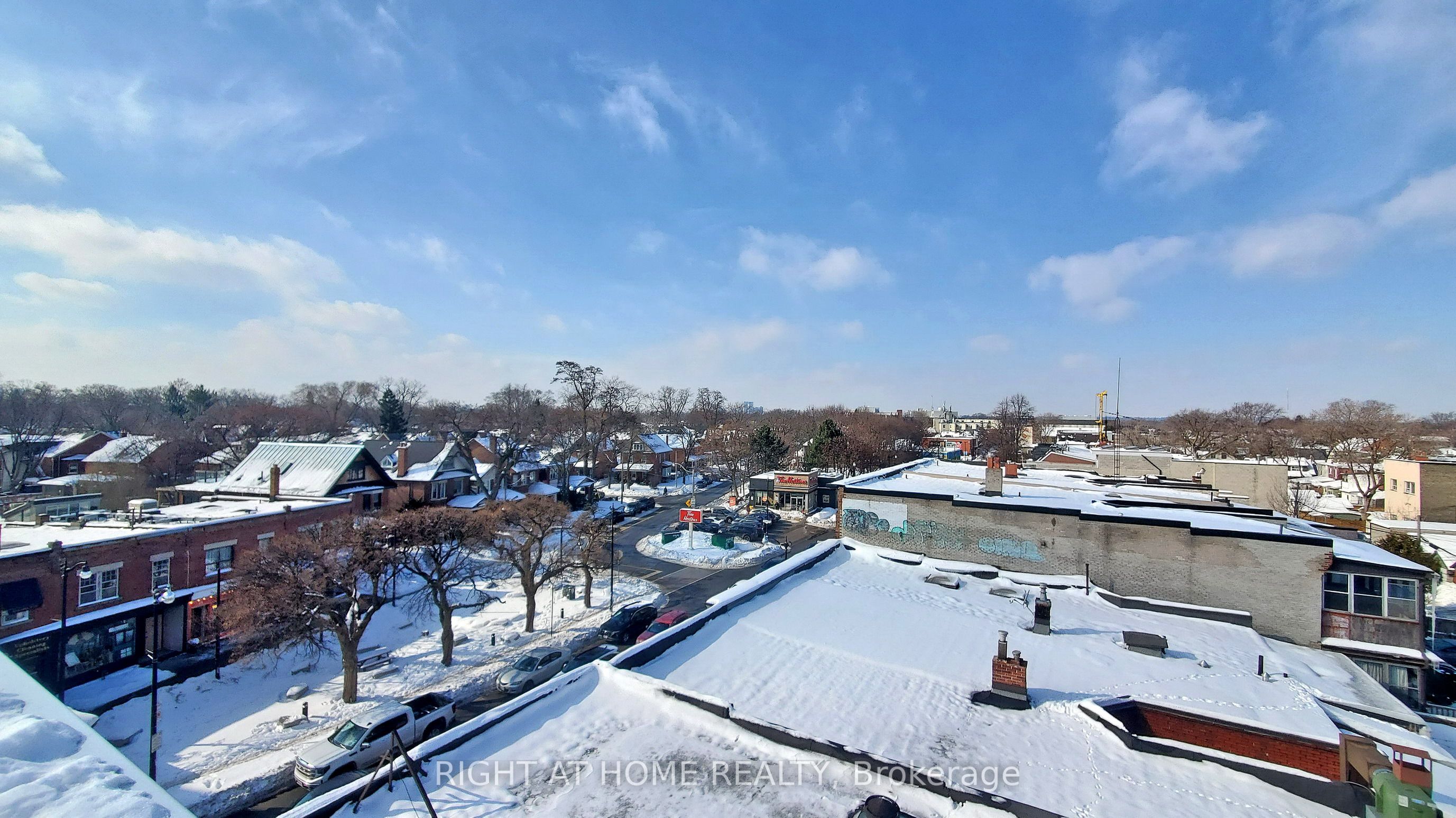 3122 Dundas Street W Unit 3 Property Photo 11