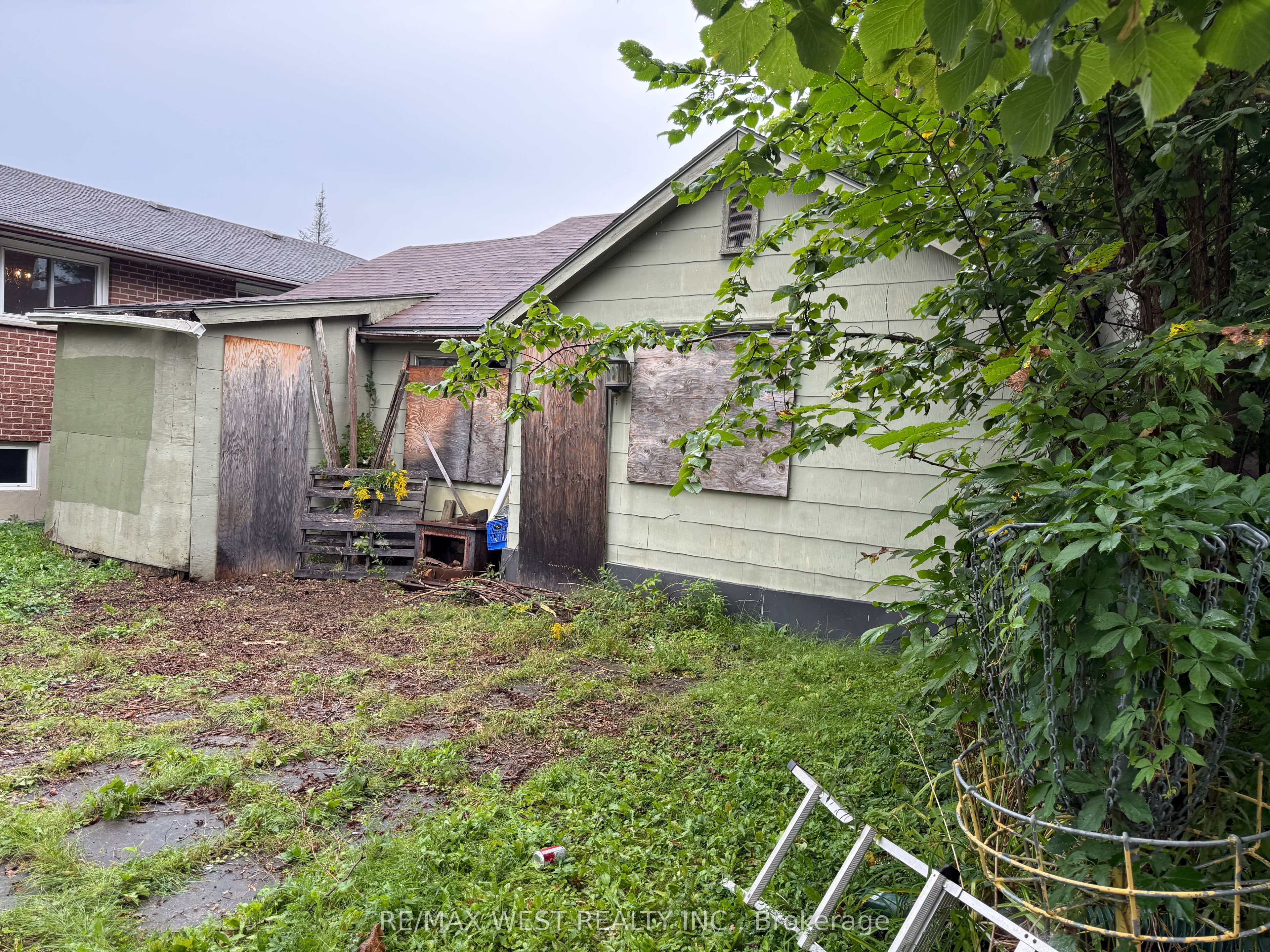 1304 Alexandra Avenue Property Photo 6