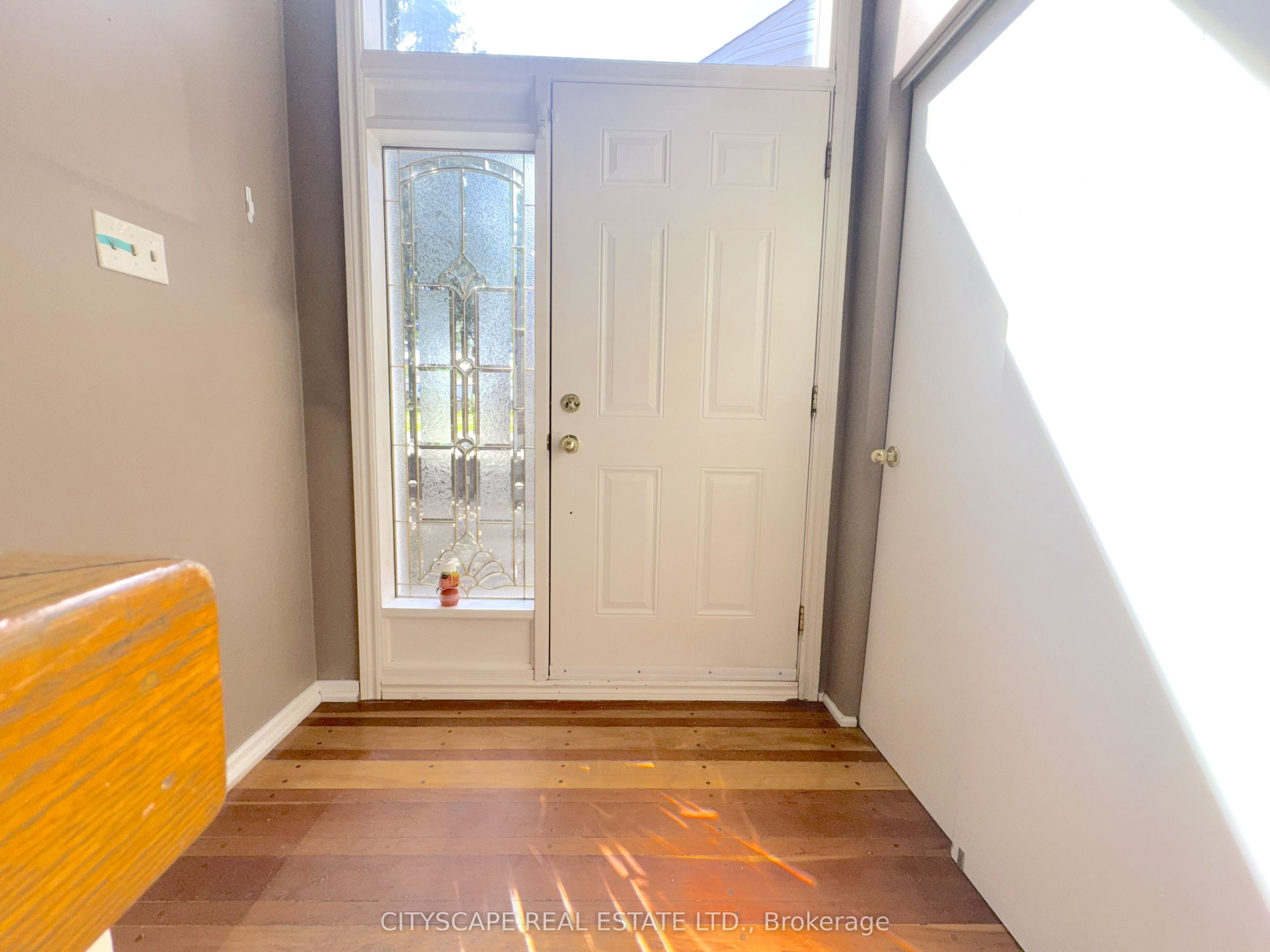 6087 Featherhead Crescent Property Photo 6