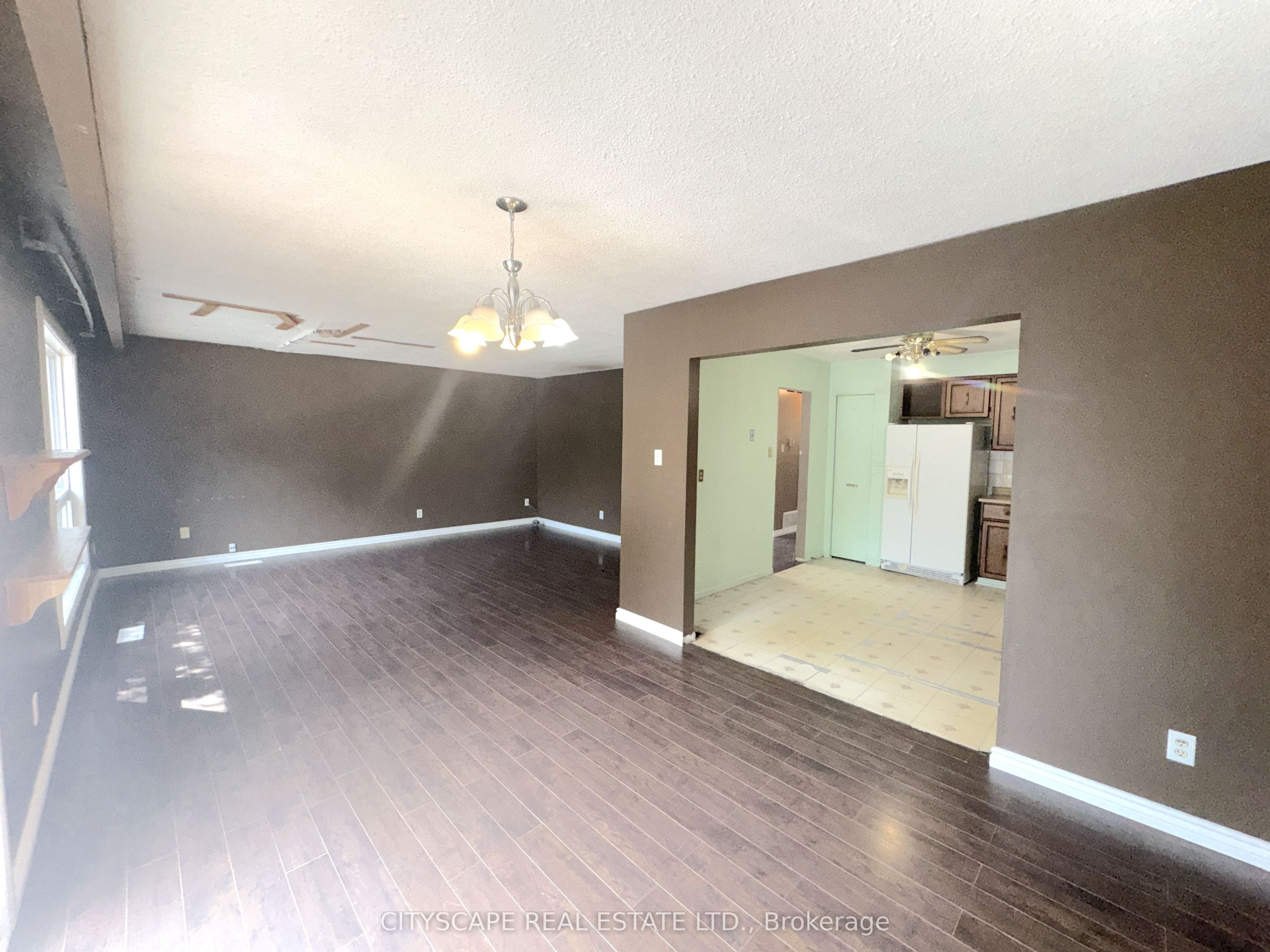 6087 Featherhead Crescent Property Photo 11