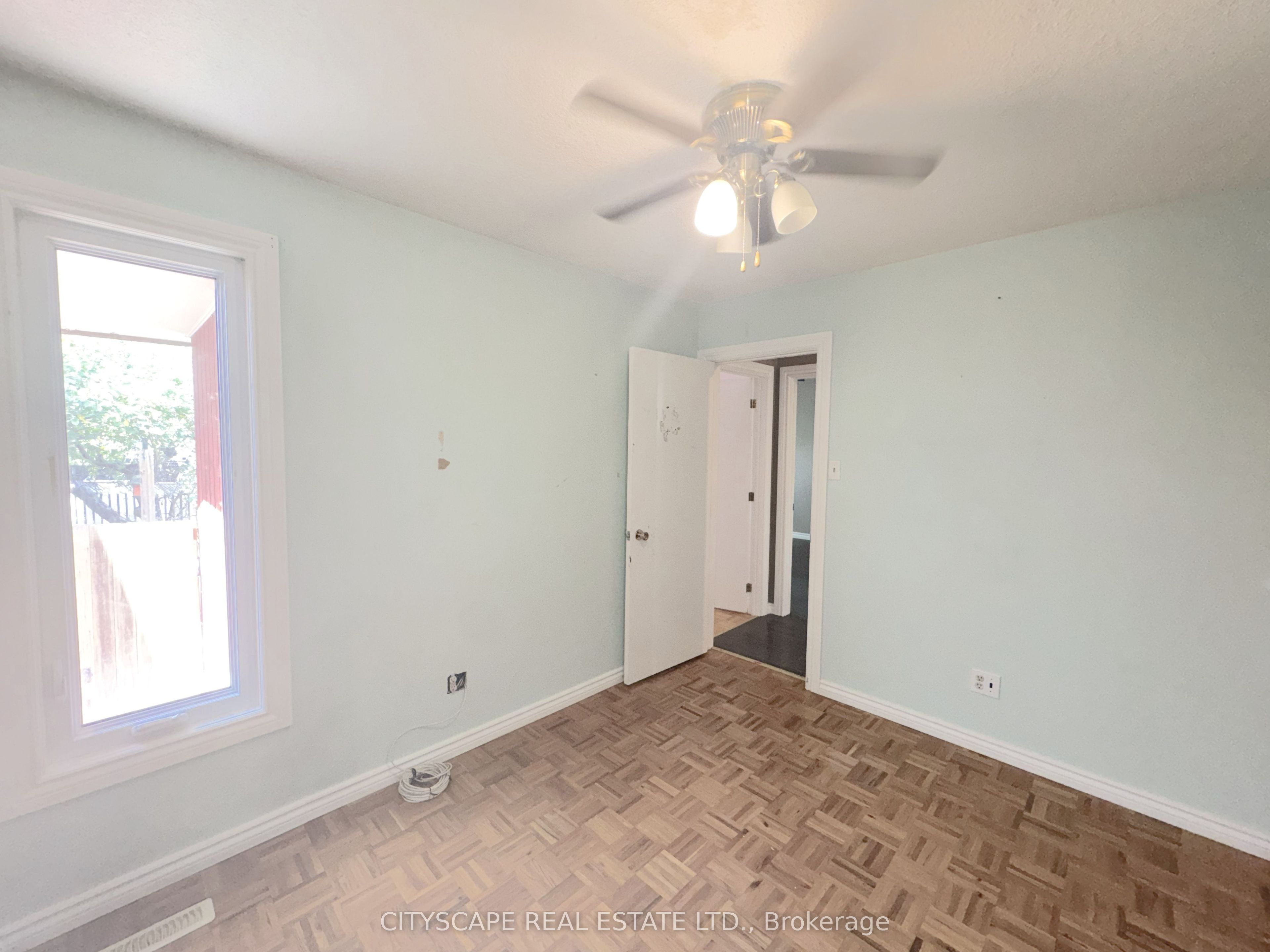 6087 Featherhead Crescent Property Photo 17