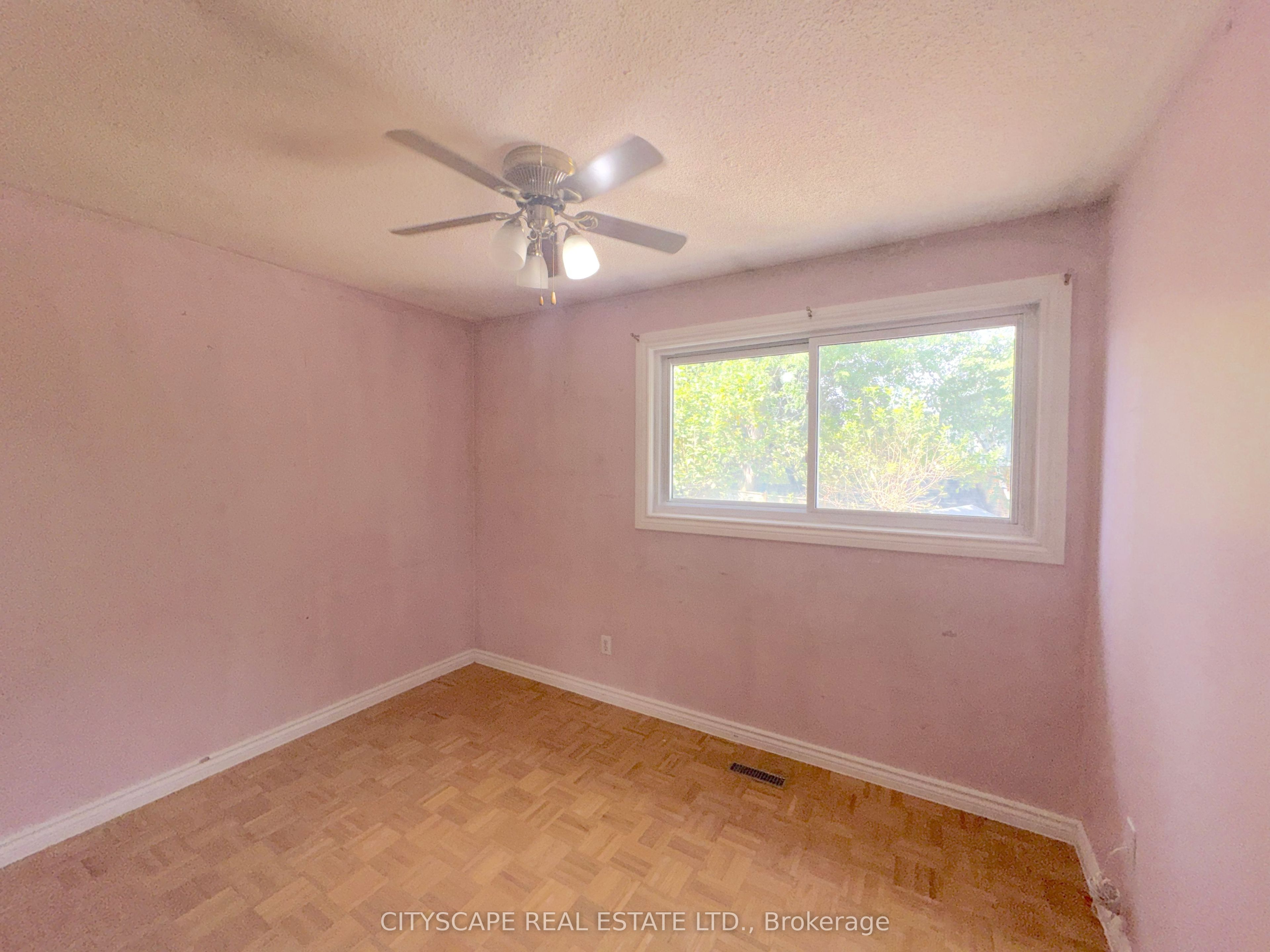 6087 Featherhead Crescent Property Photo 18