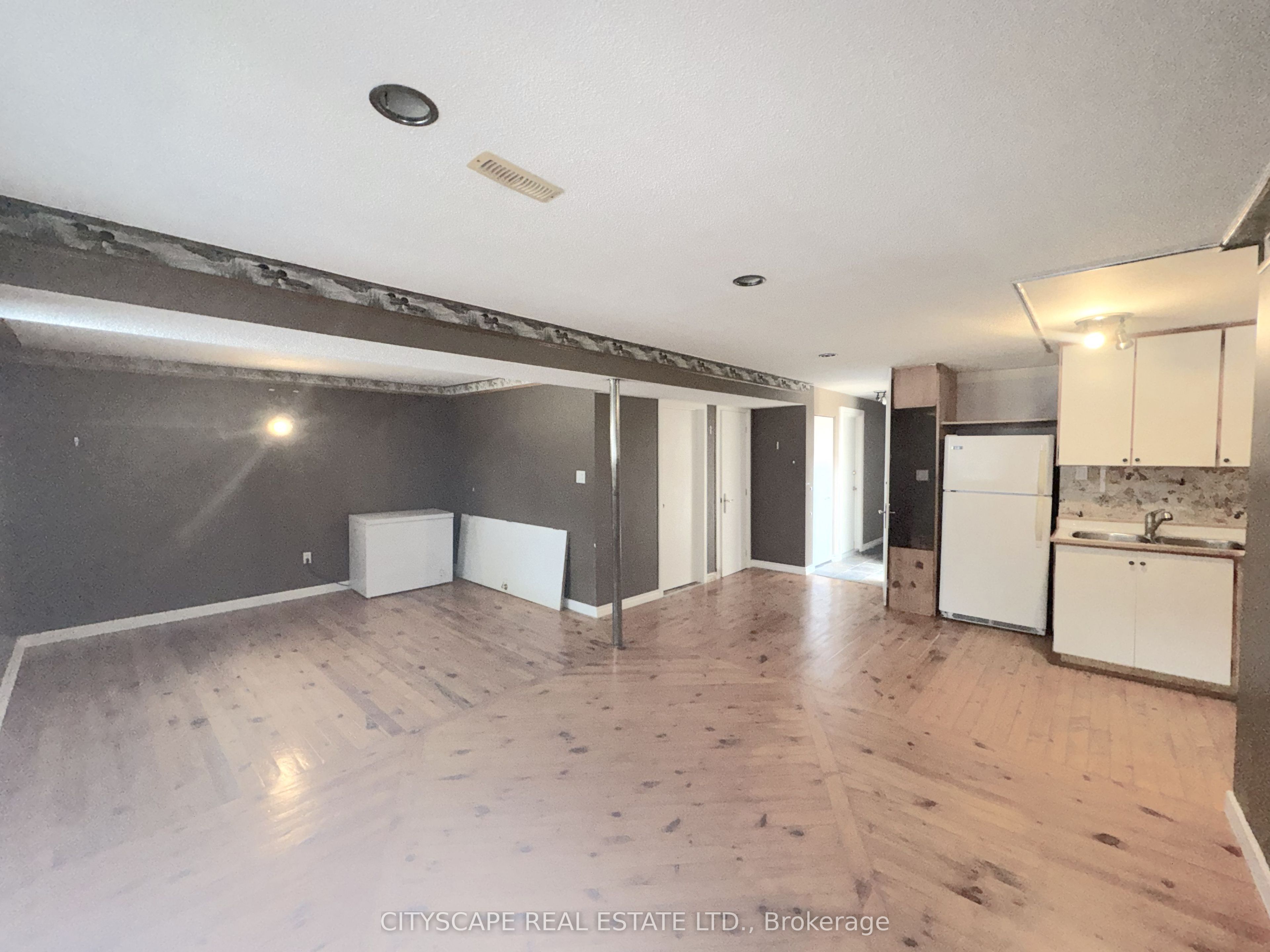 6087 Featherhead Crescent Property Photo 27