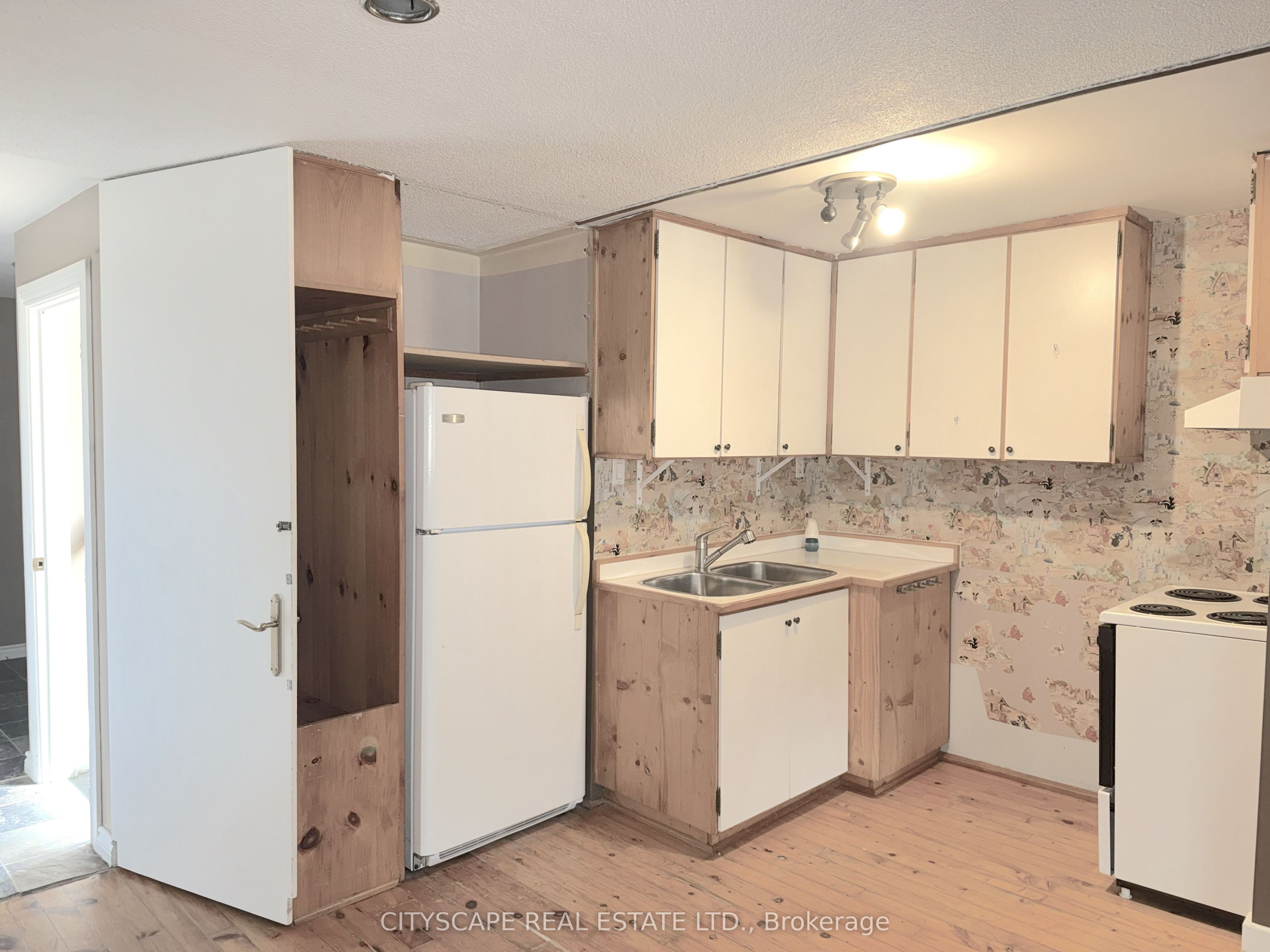 6087 Featherhead Crescent Property Photo 29