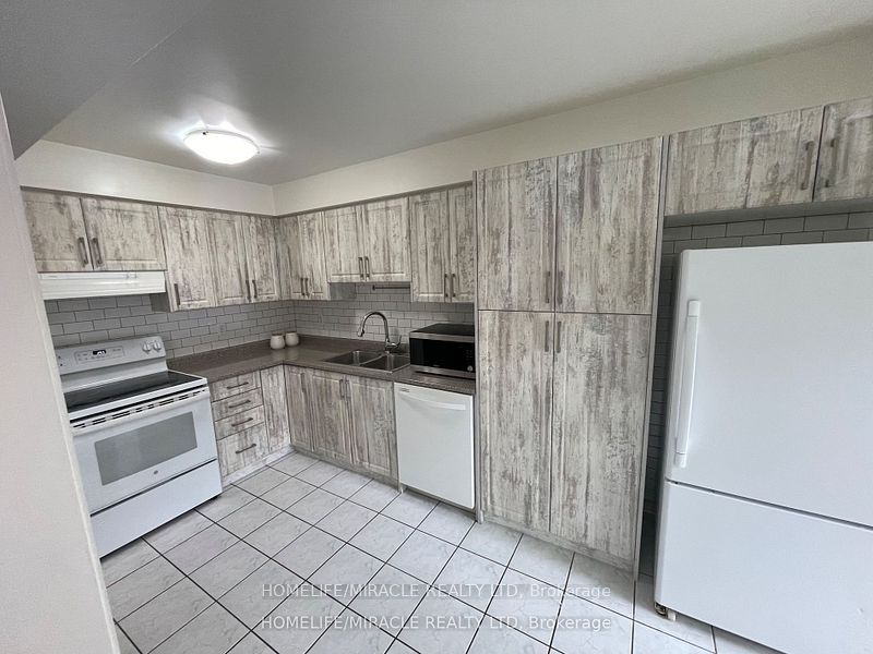 10 Cherrytree Drive 6 Property Photo 11