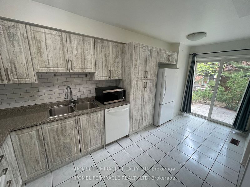 10 Cherrytree Drive 6 Property Photo 13